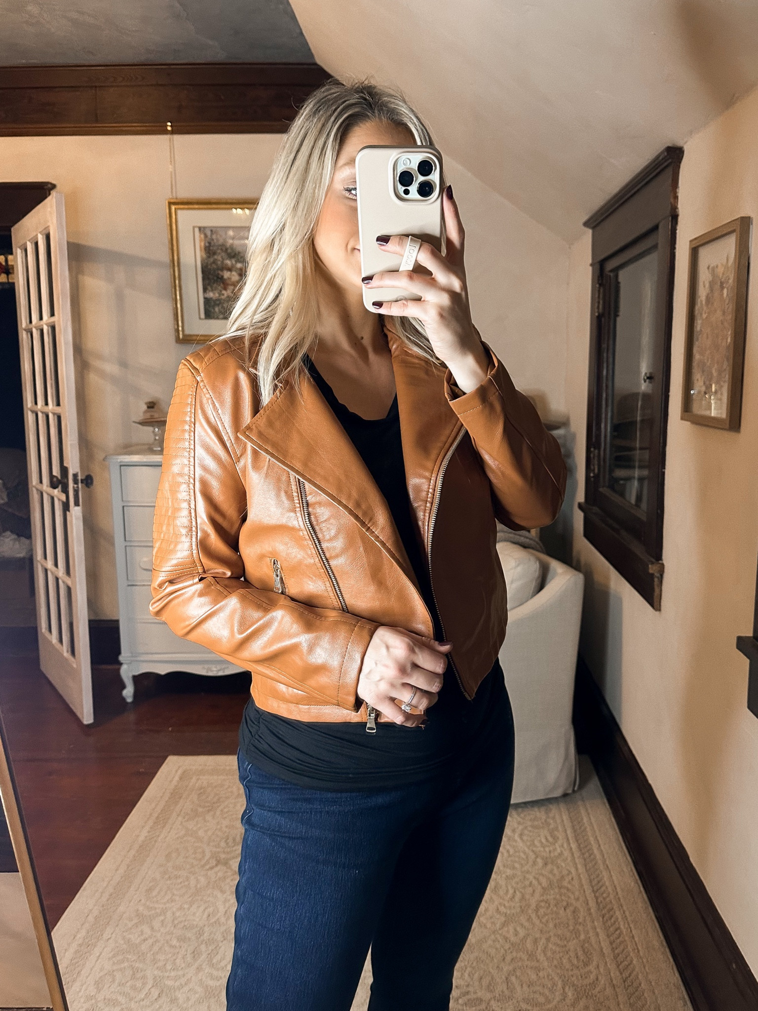 Moto jacket is 30% off with code BF30
No stretch, size up if you want to layer

#LTKCyberWeek