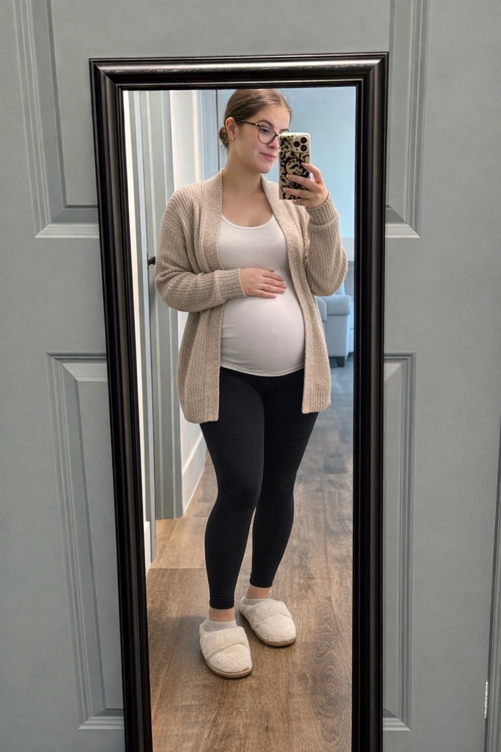 Cozy, comfy, and bump-approved 🤍✨
Winter-to-spring maternity staples that grow with you—soft layers, stretchy fits, and all the comfort from Amazon. Perfect for lounging, errands, and everything in between 🤰🏼🧸🧦

#LTKootd #LTKmomlife #LTKU