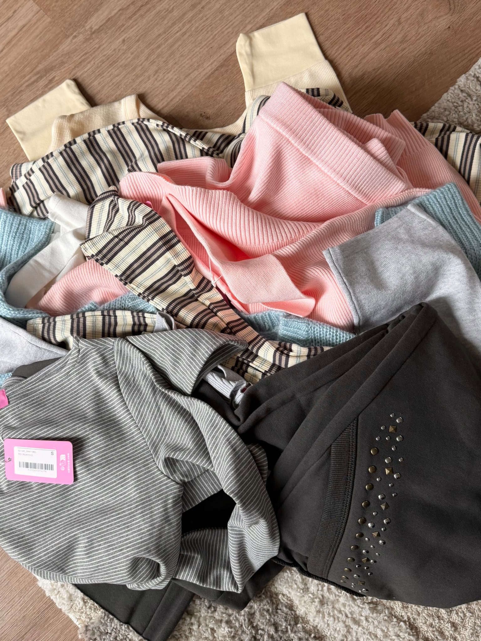 use code bhugg10 to shop & save more!! 

#LTKPetite #LTKFindsUnder50 #LTKHoliday