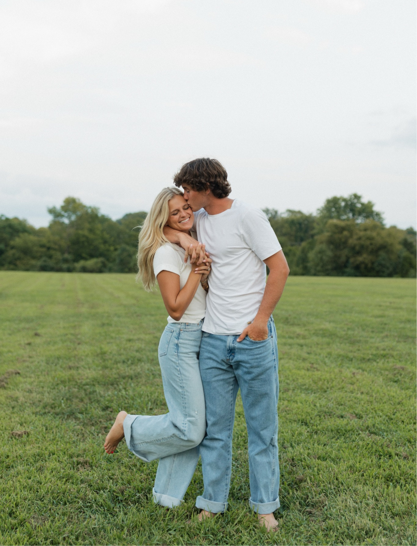 engagement pics — denim edition 💙💍

#LTKWedding #LTKFindsUnder100 #LTKBeauty