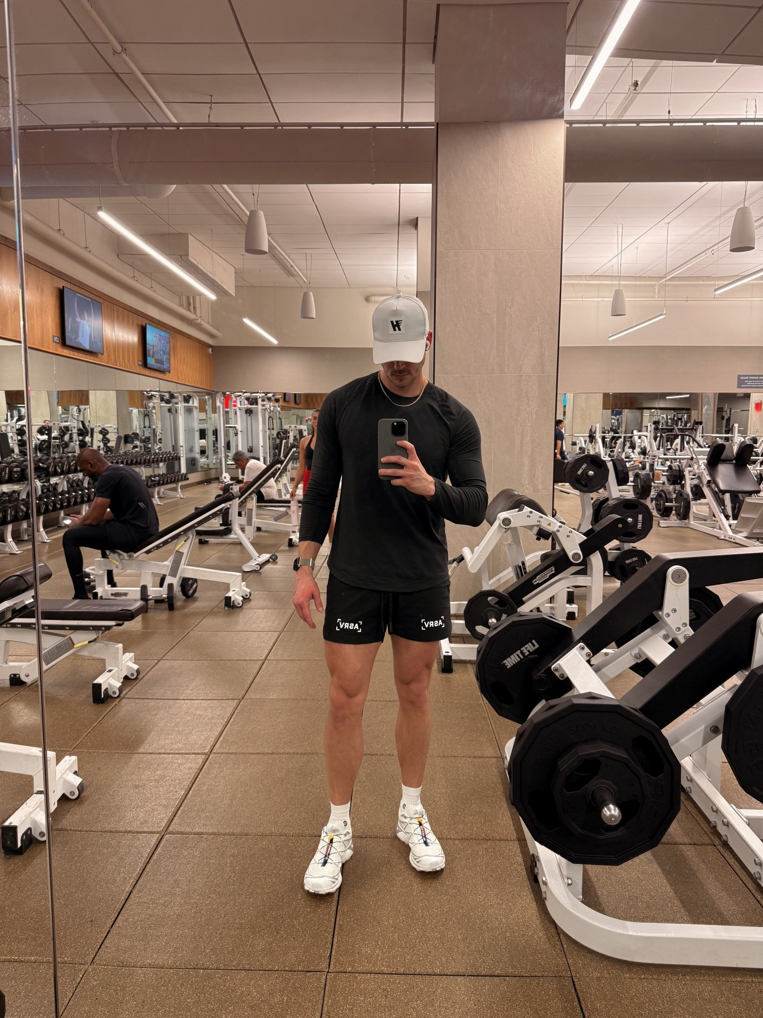 Today’s gym fit 
(Huega house hat discount code in bio!)
