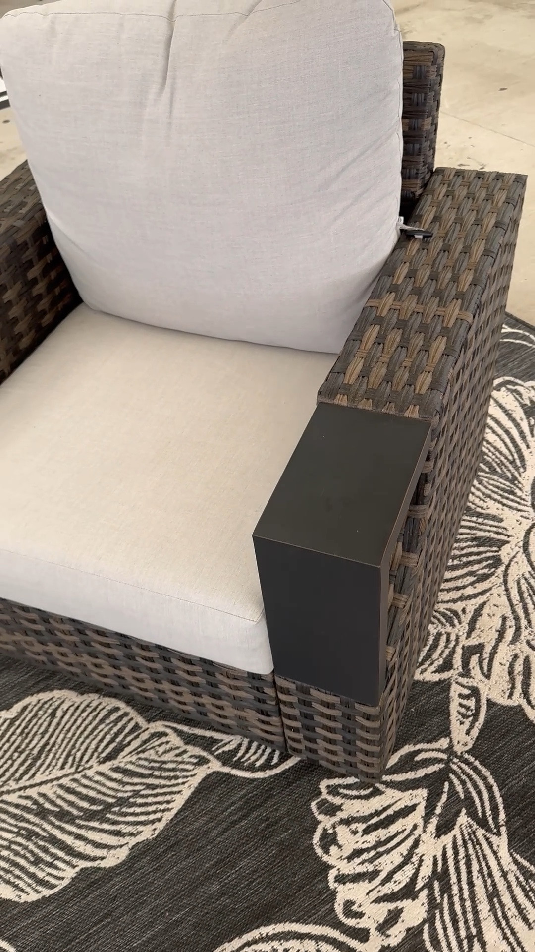 Beautiful patio furniture that looks so much more expensive than it is! Outdoor furniture, outdoor rug, home decor

#LTKHome #LTKSeasonal #LTKdayinmylife