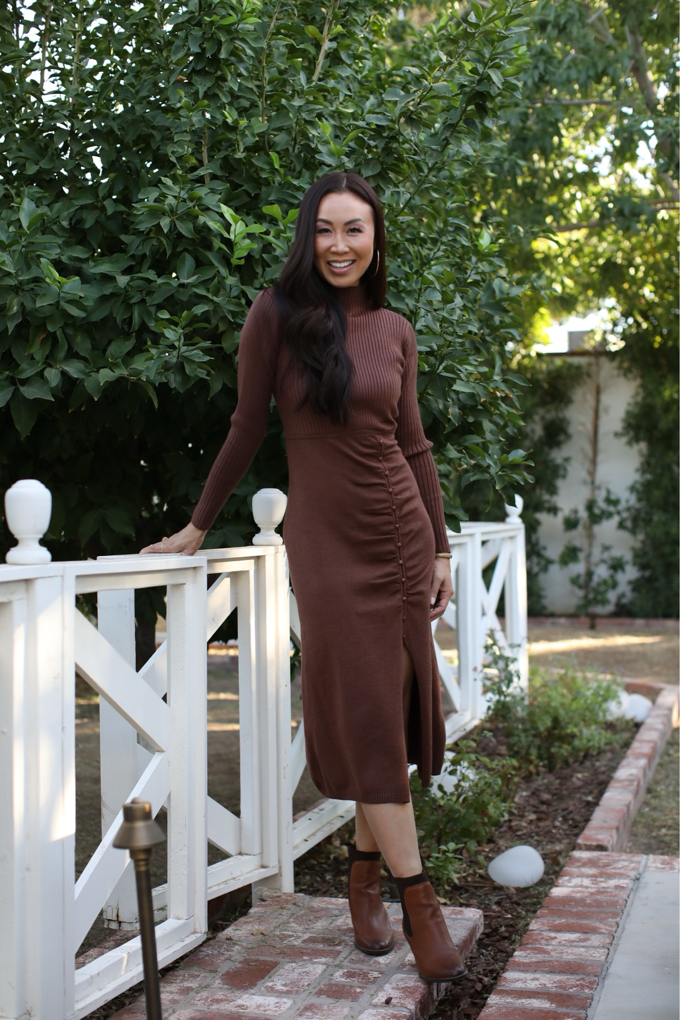 I’m ready for fall and the weather is finally starting to cool down slowly in Phoenix! @nicolemillernyc sweater dress! I’m wearing a size small and I’m 5’7.5” you can find this mock neck midi sweater dress at @kohls.

Discover the latest Nicole Miller collection of dresses, jumpsuits, handbags, and more on nicolemiller.com and Kohls.com. 

#NicoleMillerStyle #SpottedinNM  #NicoleMiller #ShopLTK #ad

#LTKSeasonal