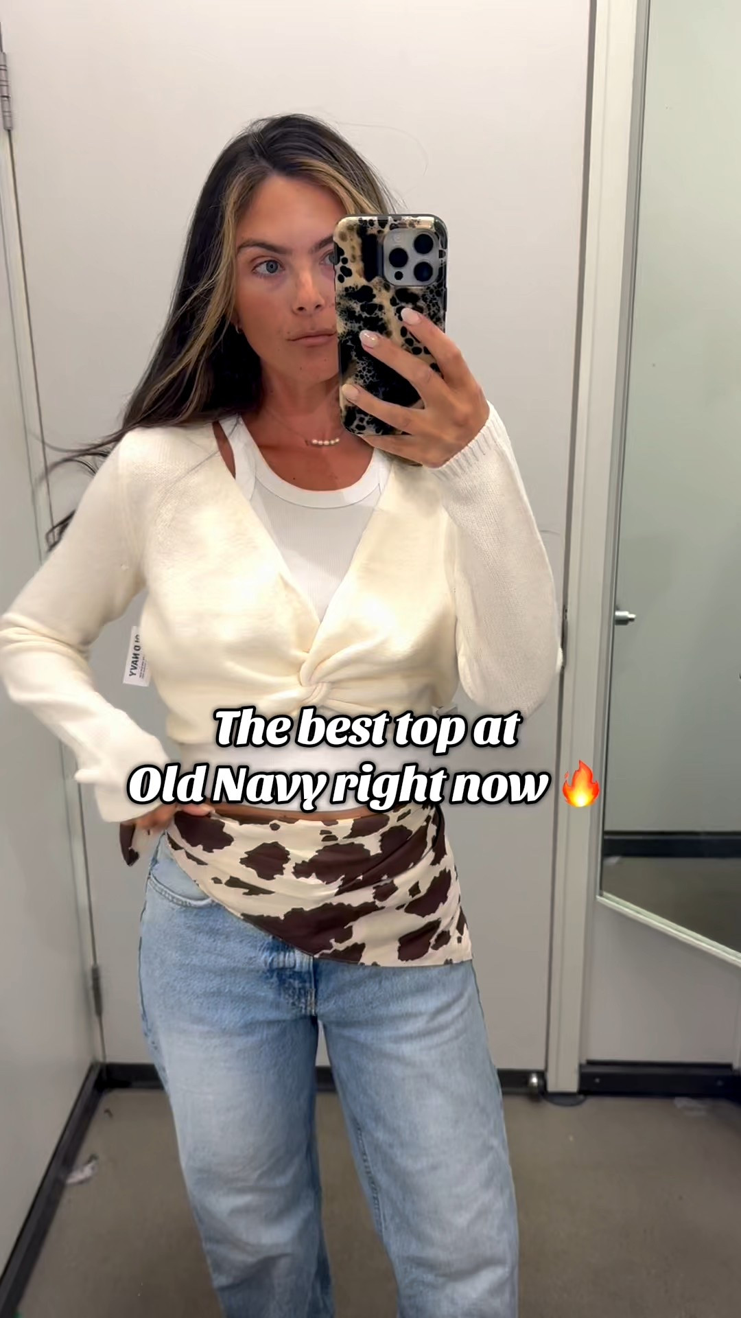 Wearing a small in the white and XS in the brown 


#oldnavy #fallstyle 