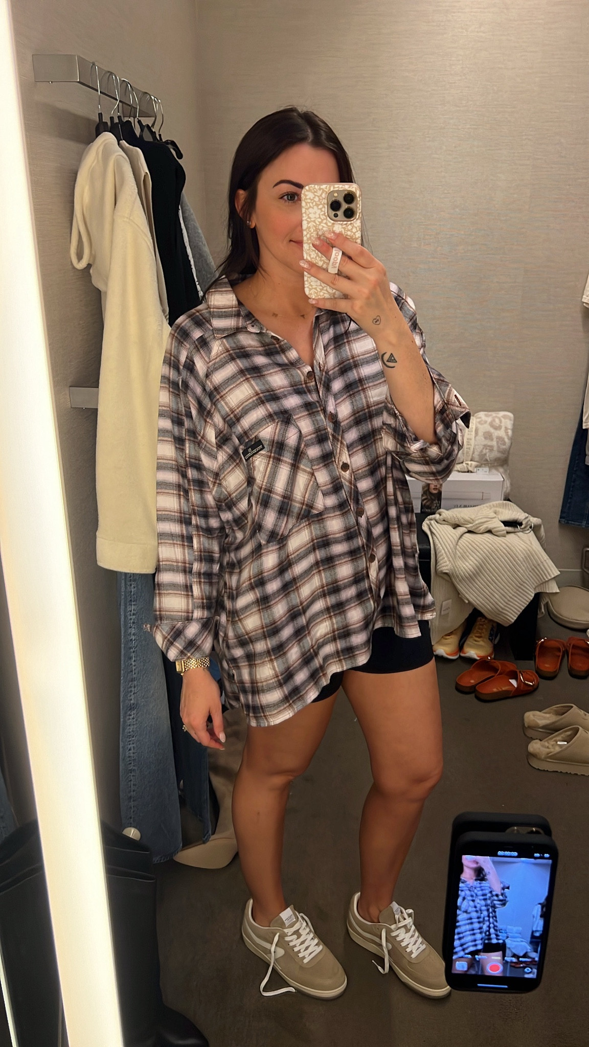 Love a good plaid shirt in the fall 🫶 I bought this one in a size medium 

#LTKSummerSales #LTKSaleAlert #LTKxNSale