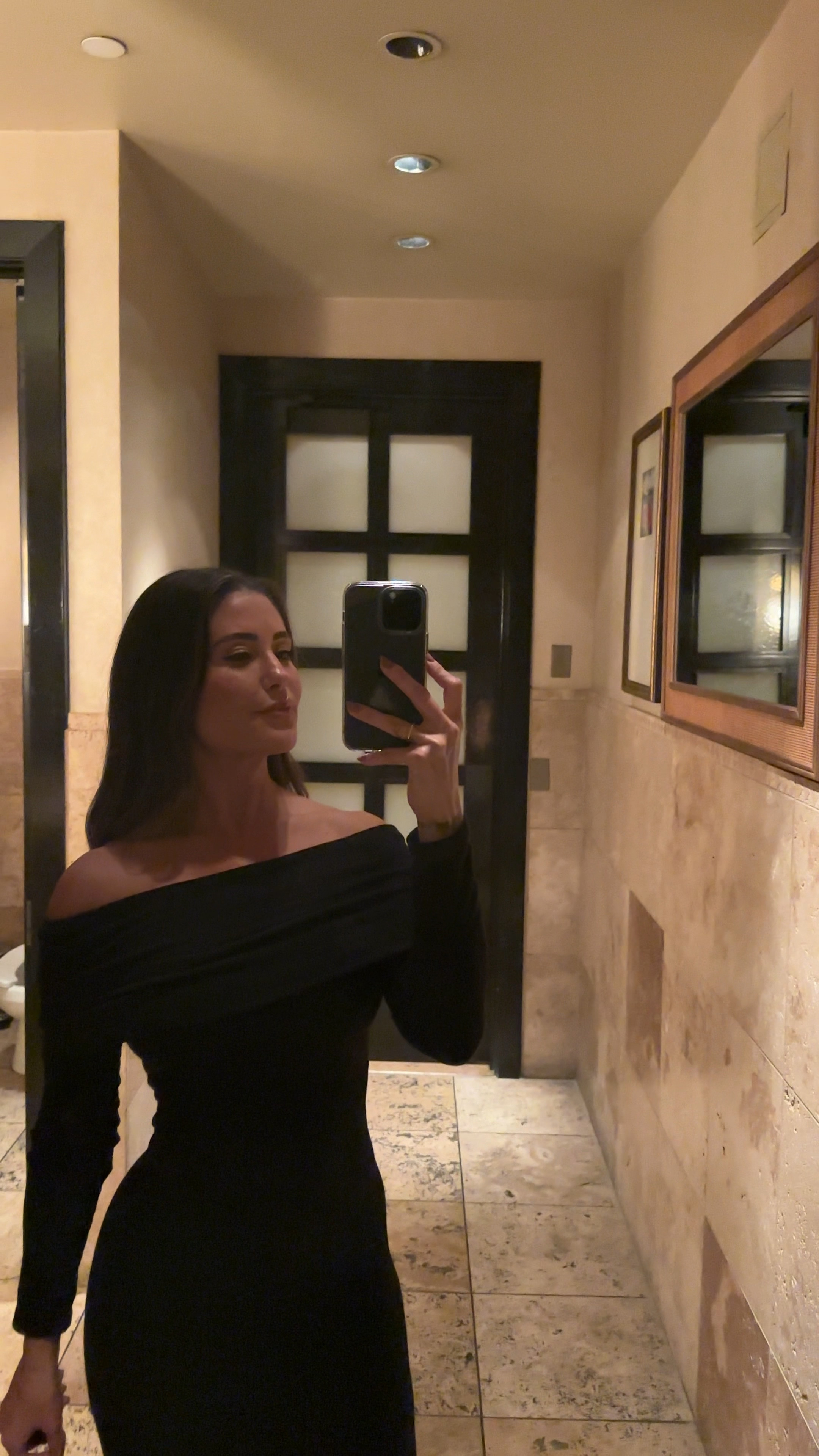 This dress fit like a glove and was u see $20.00
Size-small 