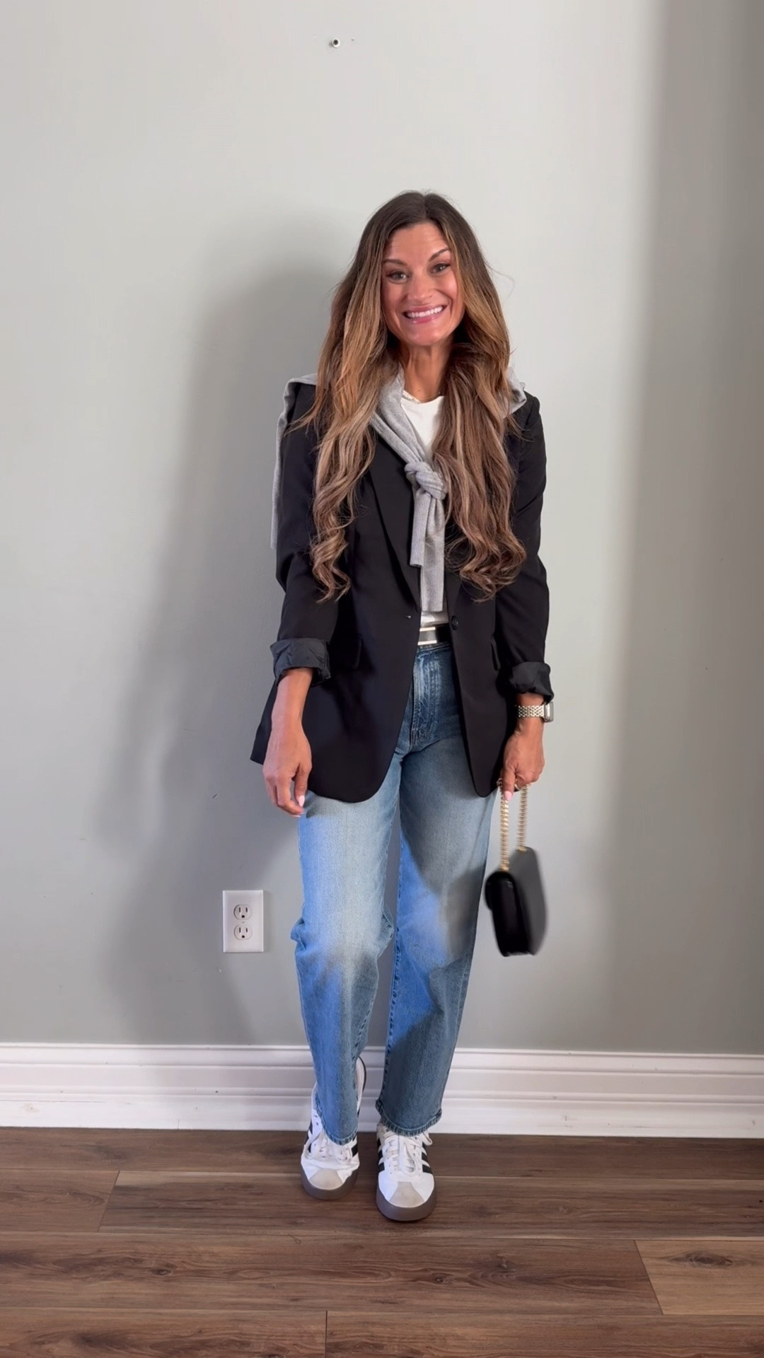 How to casually style a black blazer