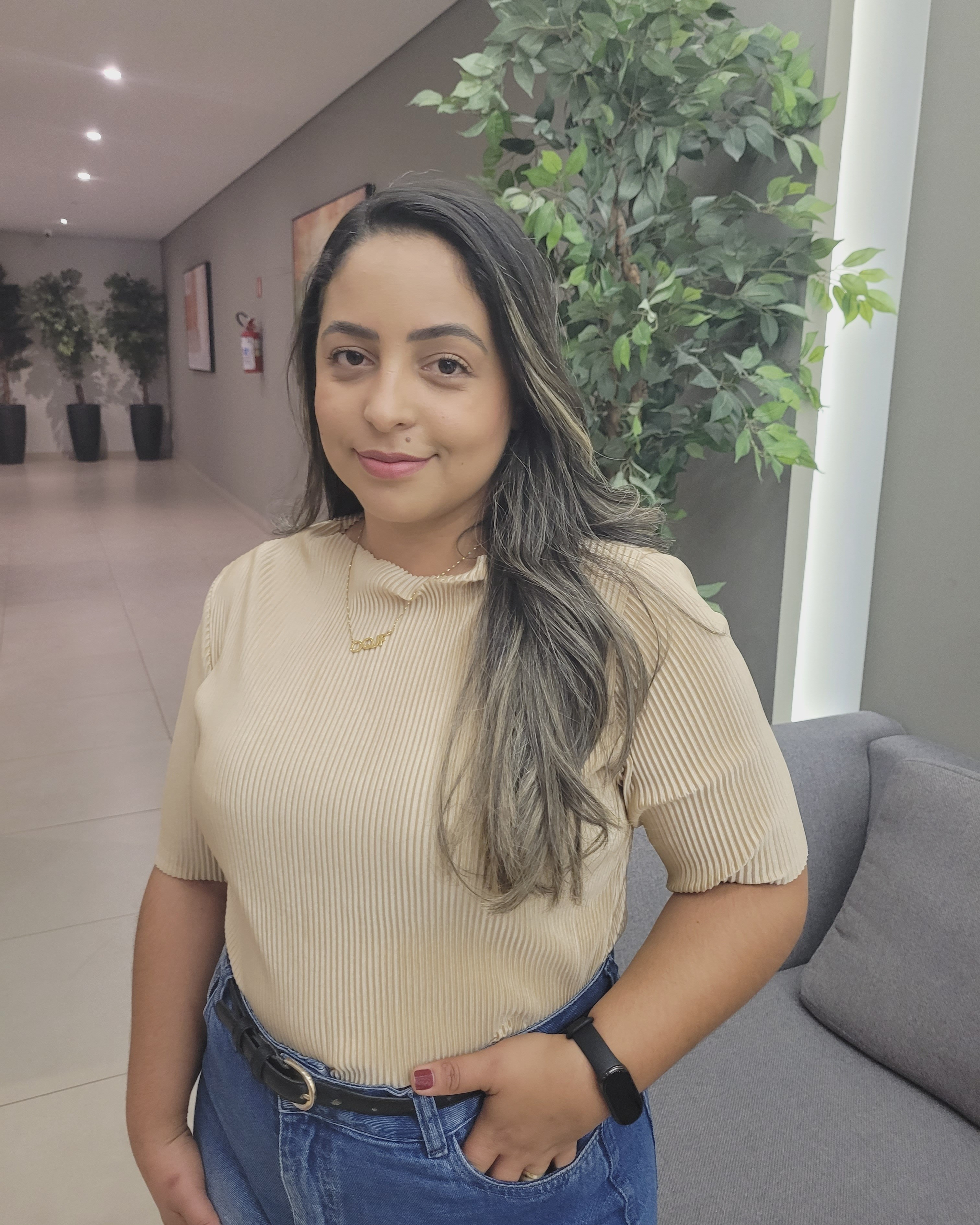 Apaixonada nessa blusa canelada champagne da linha Dazy da Shein 

#LTKbrasil #LTKbeleza #LTKmodamodesta