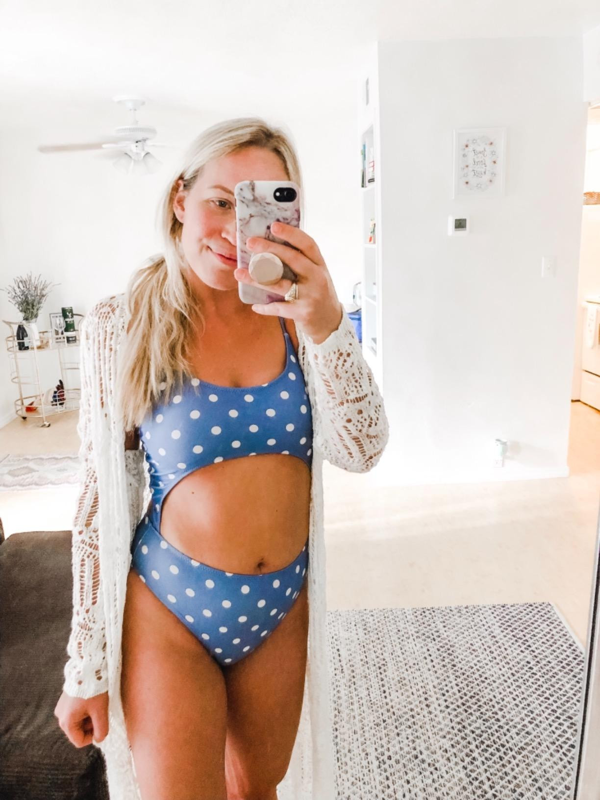 Meyeeka Womens Scoop Neck Cut Out Front Lace Up Back High Cut Monokini One Piece Swimsuit | Amazon (US)