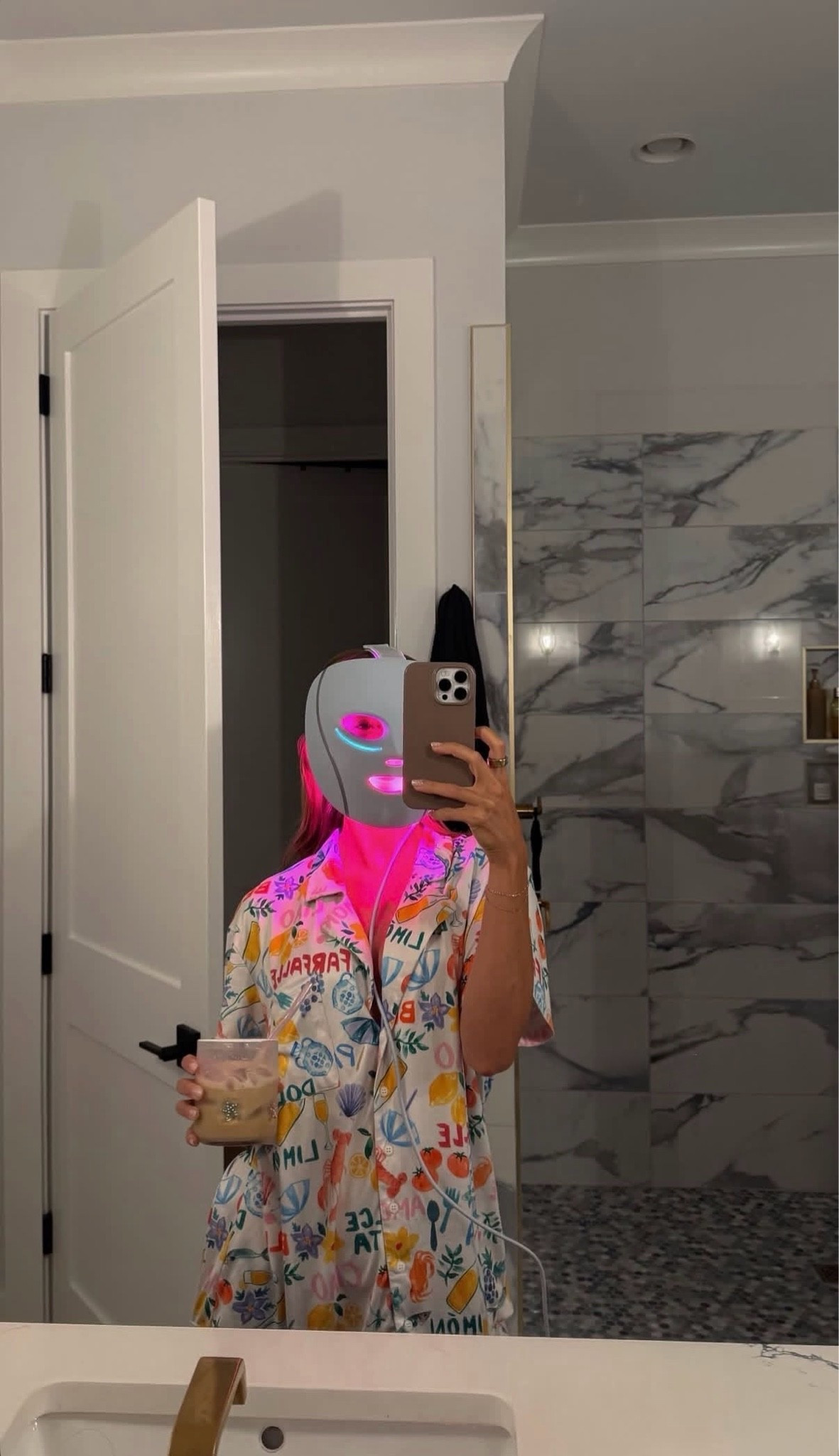 SHOW ME YOUR MUMU (print is sold out but linking similar🥰)
Shark FacialPro Glow
Anthropologie Icon Glass