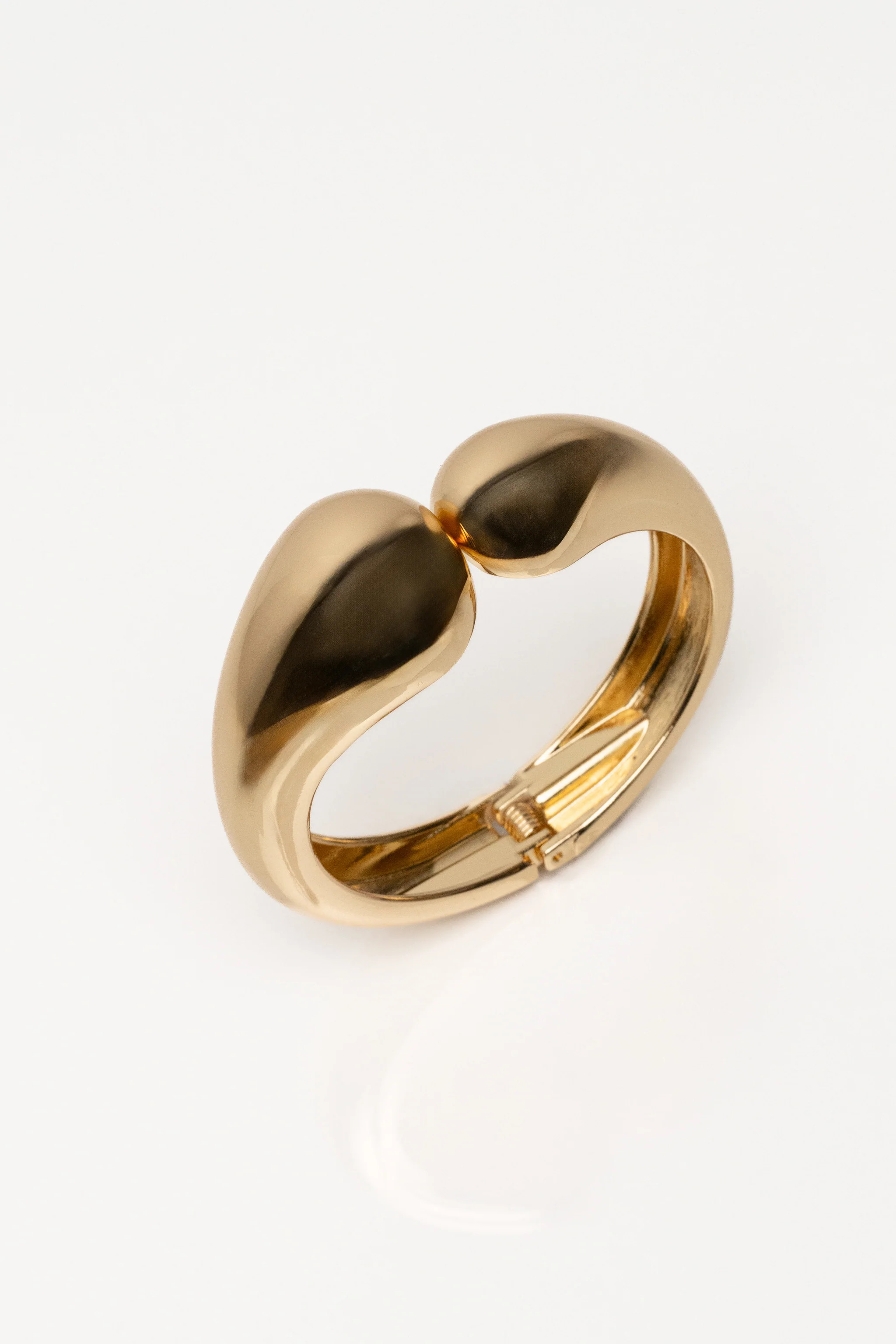 Gold Dane Hinge Bracelet | JLUXLABEL