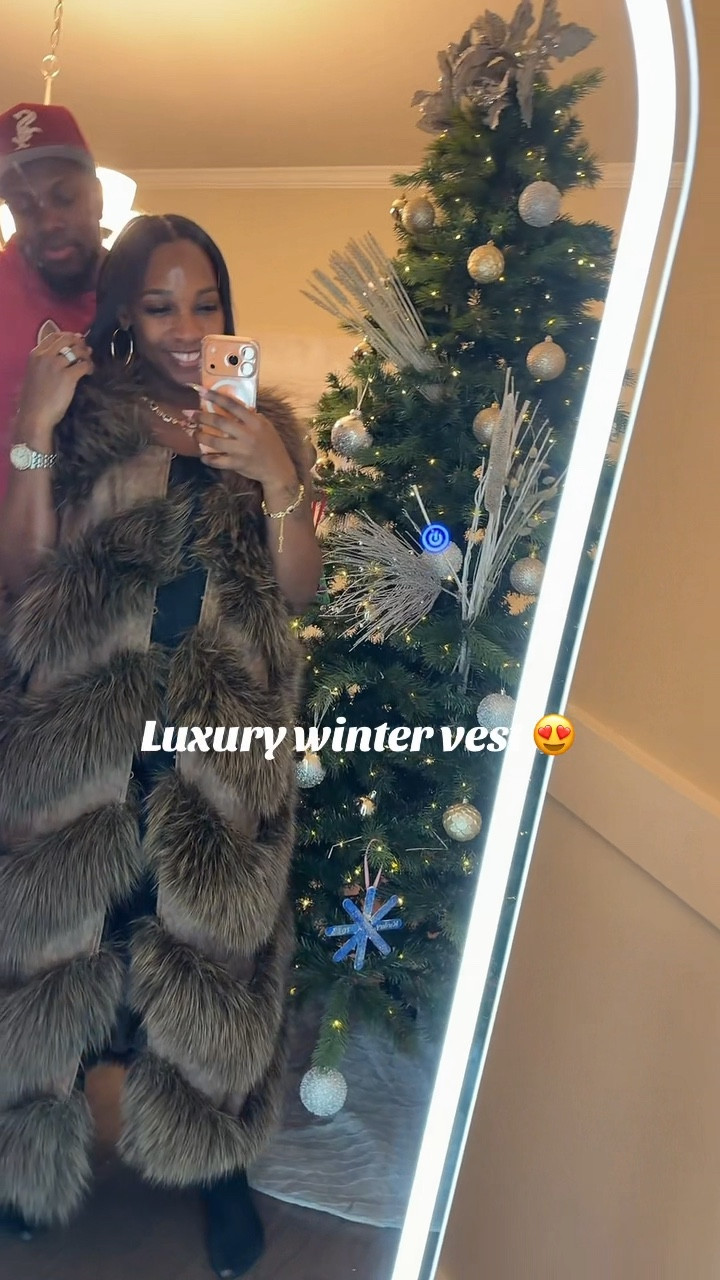 Don’t even have to do too much is exactly what this fur vest from Akira is giving😍

#LTKootd #LTKHoliday #LTKgrwm