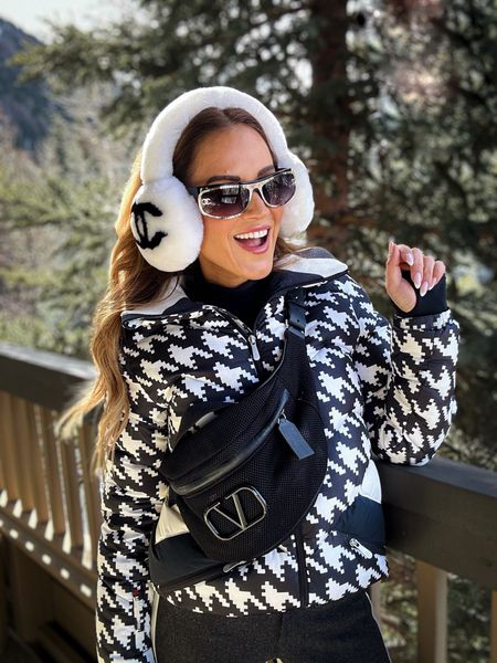 Black and white ski looks 

#LTKstyletip #LTKover40 #LTKSeasonal