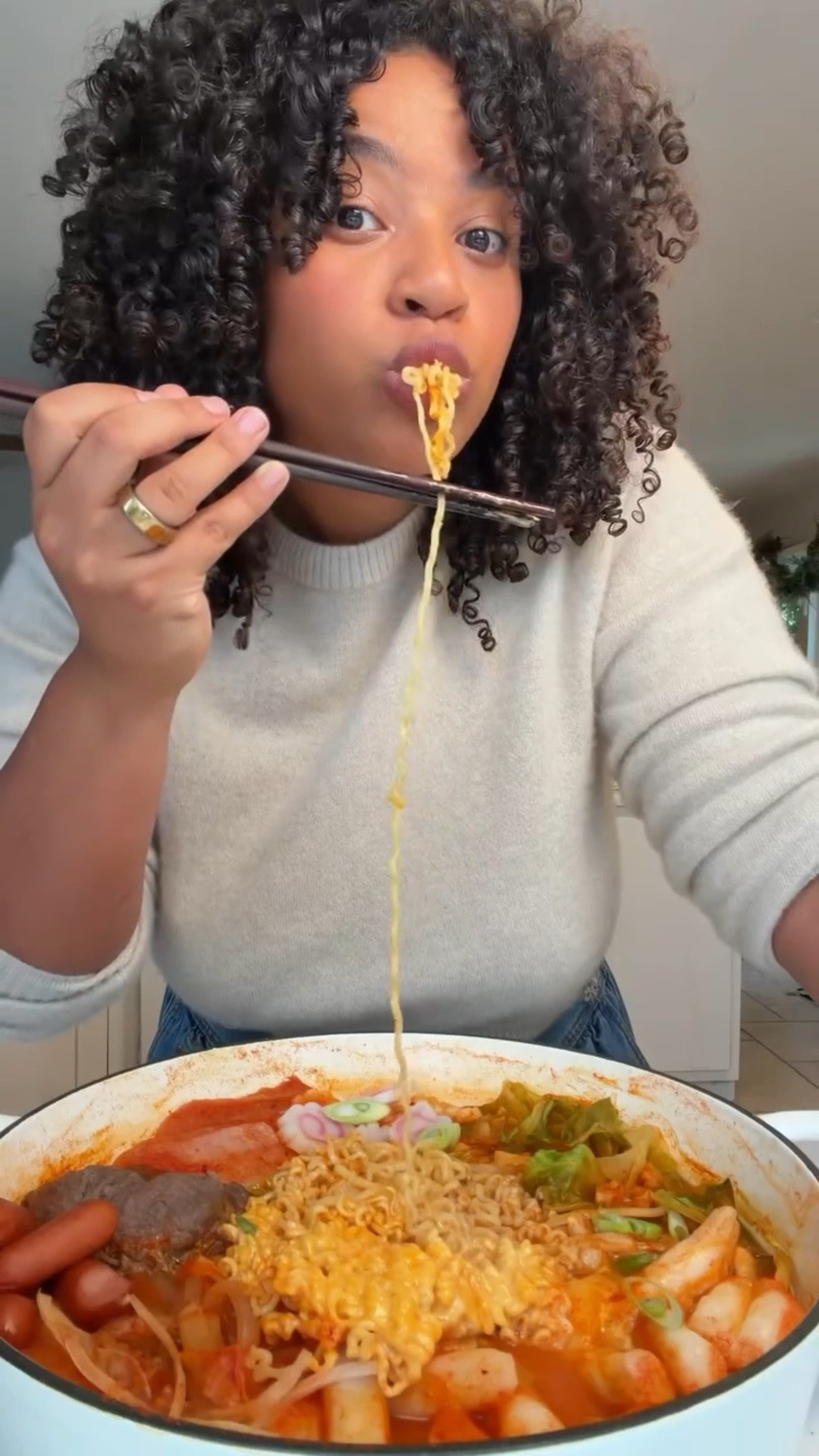 Day 3 Of Five Days of Soups n’ Stews!! One of my favorites! I love love love Budae Jjigae! Korean food is most definitely one of my favorite cuisines! Comment “recipe” & I’ll share my favorite way to make this 🤍 #budaejjigae #koreanarmystew #soupseries