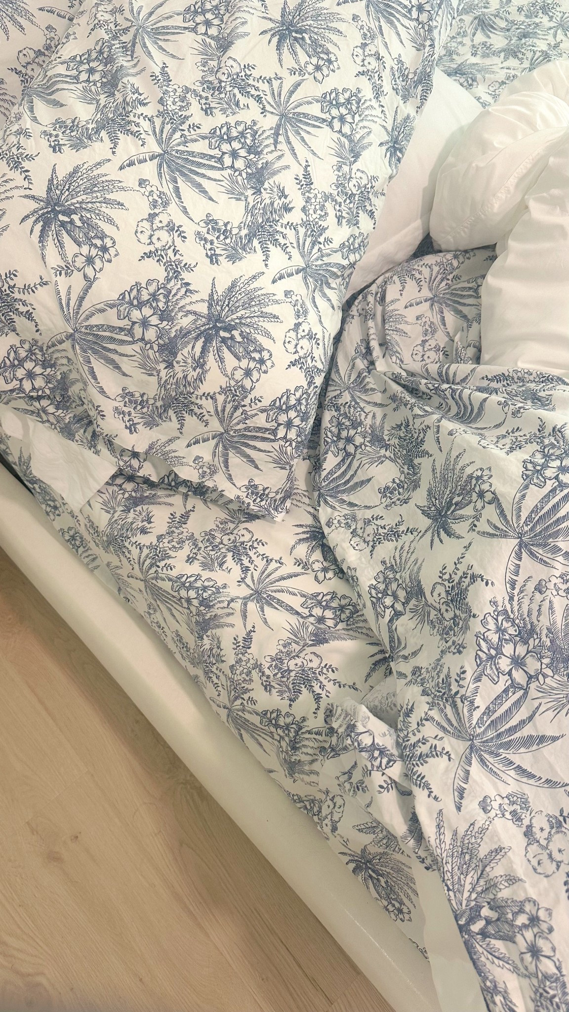 Summer sheet set
Tropical sheets
Tropical sheet set
Coastal bedding 
Summer bedding
Pinterest room decor
Coastal decor
Coastal home
Beach house bedding
Beach house decor
Tropical home 
Summer home finds 
Hibiscus 
Palm trees


#LTKSaleAlert #LTKHome #LTKFindsUnder100