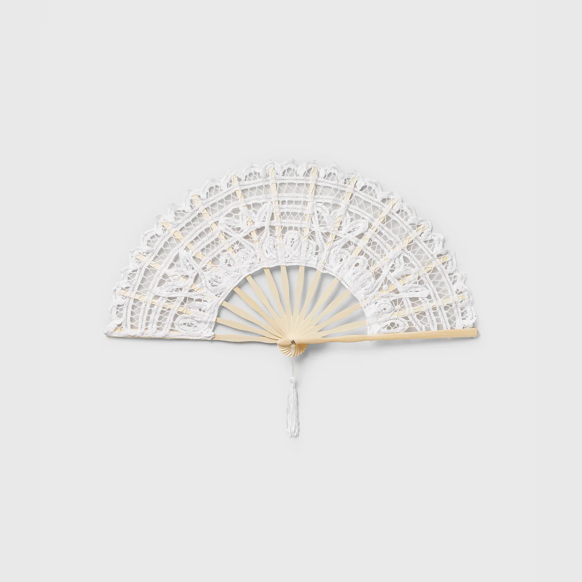 Shop 1920s Feather Fan - Vintage Lace Folding Fan | BABEYOND | BABEYOND