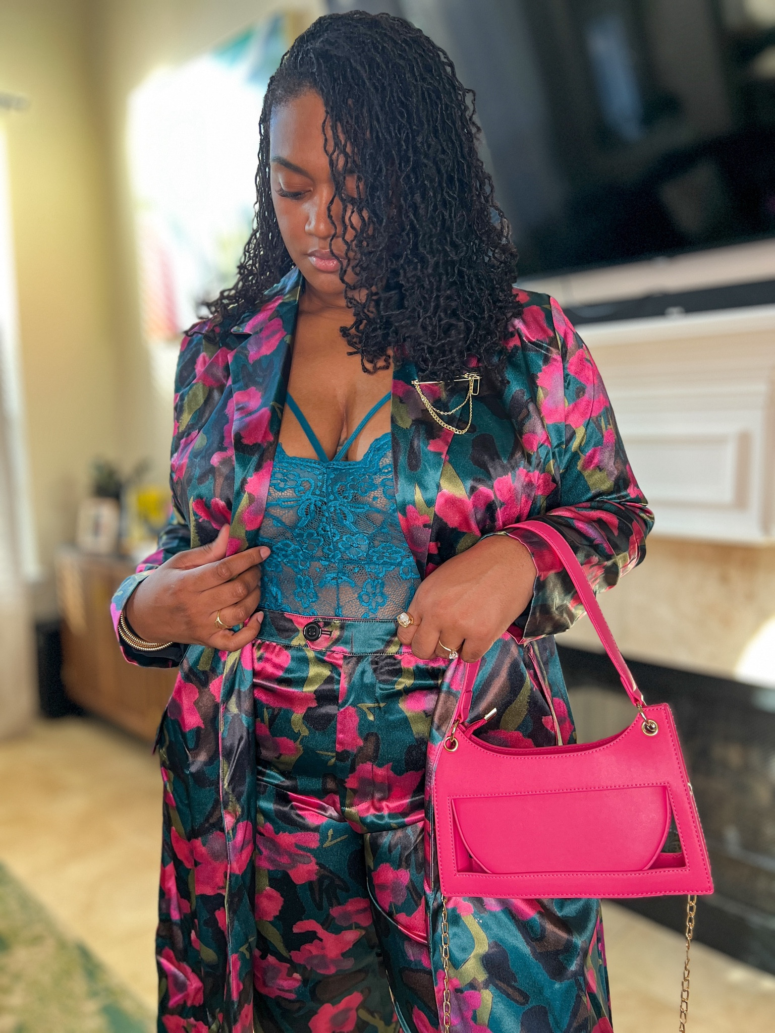 In preparation for lovers month, I have some goodies to show yall + a PSA for the NASTY gworls out there! 

#rebdolls #rebdollshaul #rebdollsfashion #rebdollspartner #rebdollsambassador #midsizefashion #rebdollsvday 

#LTKstyletip #LTKplussize #LTKmidsize