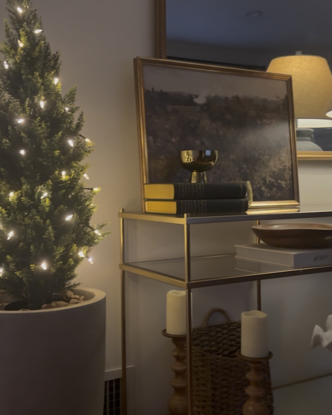 Winter Console Styling  🎄 

Antique brass & Gold Metals, Wooden Accents, Neutral Ceramics, warm lighting, winter greenery...

My console is the Terrace Console from West Elm (no longer sold), but it’s almost identical to the one I tagged below from Pottery Barn! The PB one is just longer, but the height, width & finish is the same!



.
.
.
Modern Farmhouse Winter Console Styling   |  rustic modern winter home decor | Affordable Winter Decor | Modern Farmhouse Holiday Inspo | Organic Modern Christmas | Classic Christmas Decorations 

#LTKHome #LTKSeasonal #LTKSaleAlert
