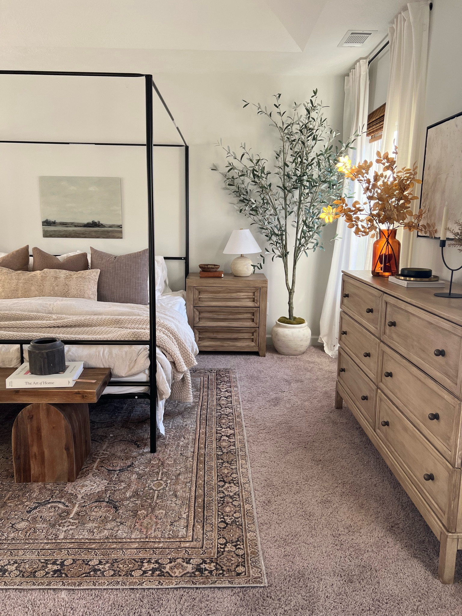 My fall bedroom!
Everything not linked is on my Amazon storefront! 🤎