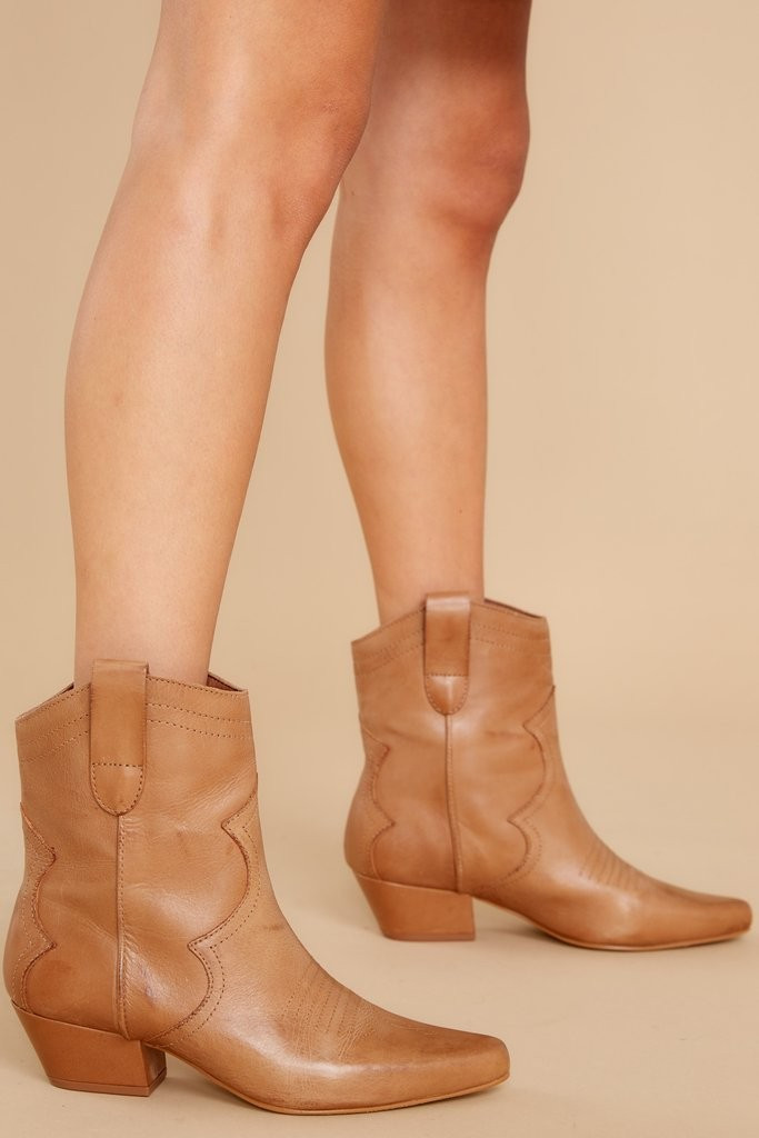 Arlo Natural Leather Western Bootie | Red Dress 