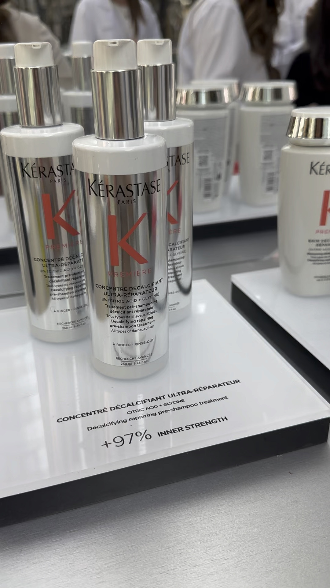 Played around with the new Kerastase line at their pop up event for Premiere
Today!   Decalcifying from hard water is
Often a culprit of yellow build up 

#LTKxSephora #LTKsalealert