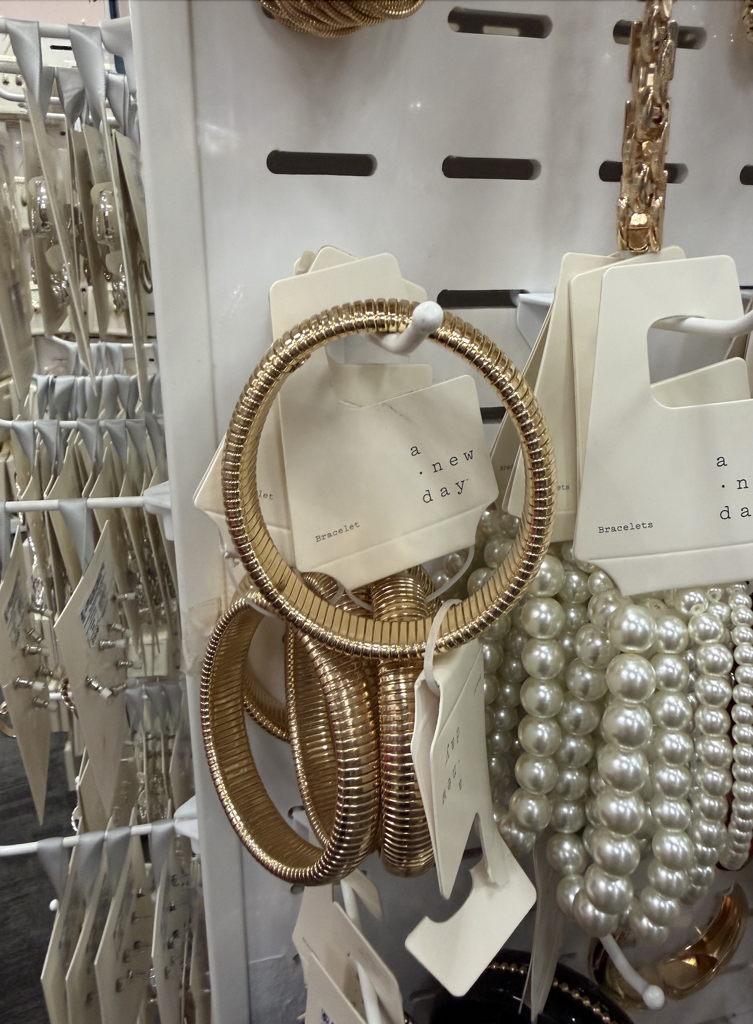 I love layering bracelets and thought these gold bangles were perfect to stack with this summer!

target fashion, target summer, target finds, summer outfits, vacation essentials, summer accessories, affordable jewelry  

 #LTKootd
