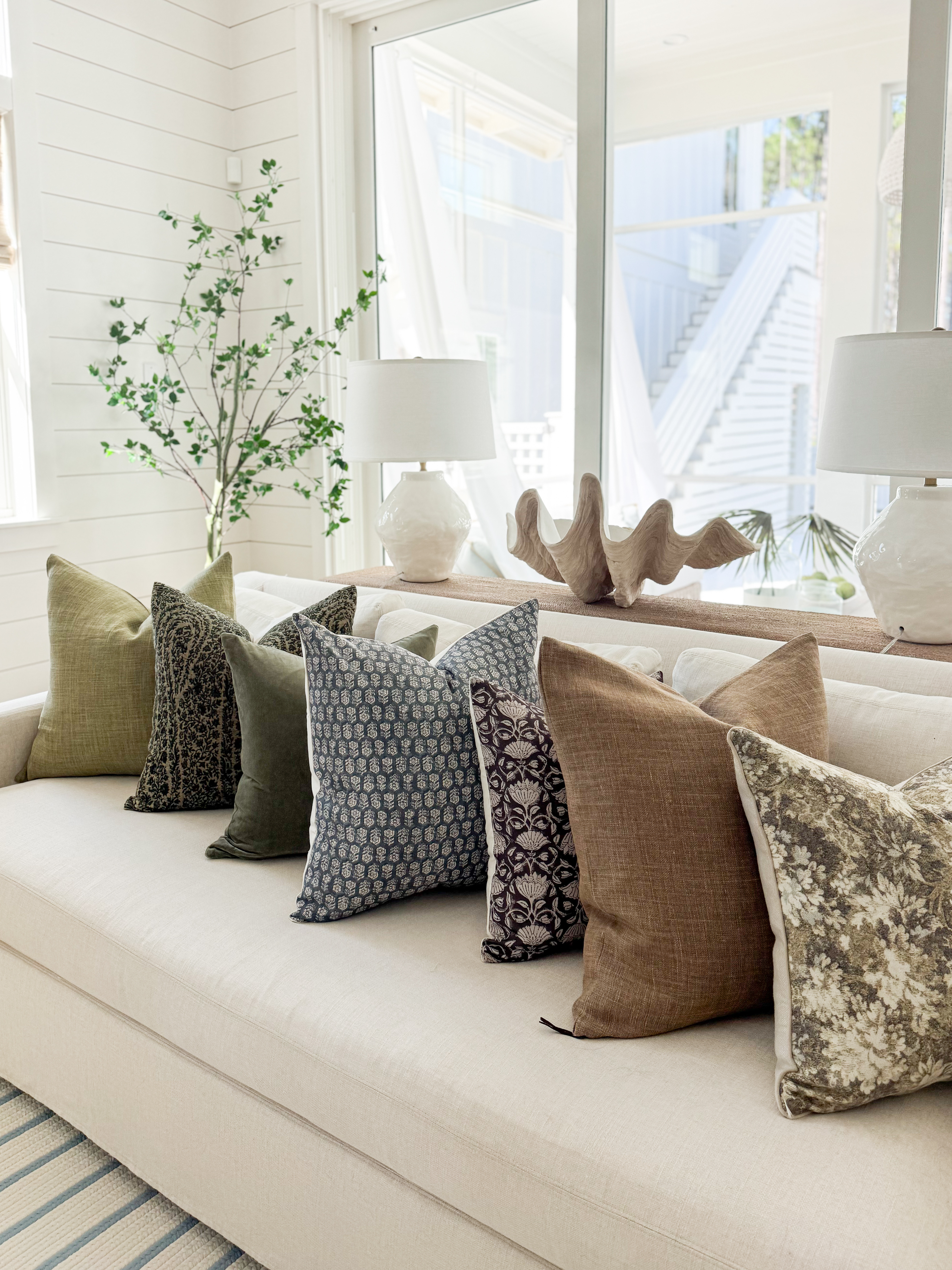 Fall pillow covers I'm loving lately. Get more details here! https://lifeonvirginiastreet.com/fall-pillow-covers-finds/ 

 #LTKSeasonal #LTKHome #LTKSaleAlert