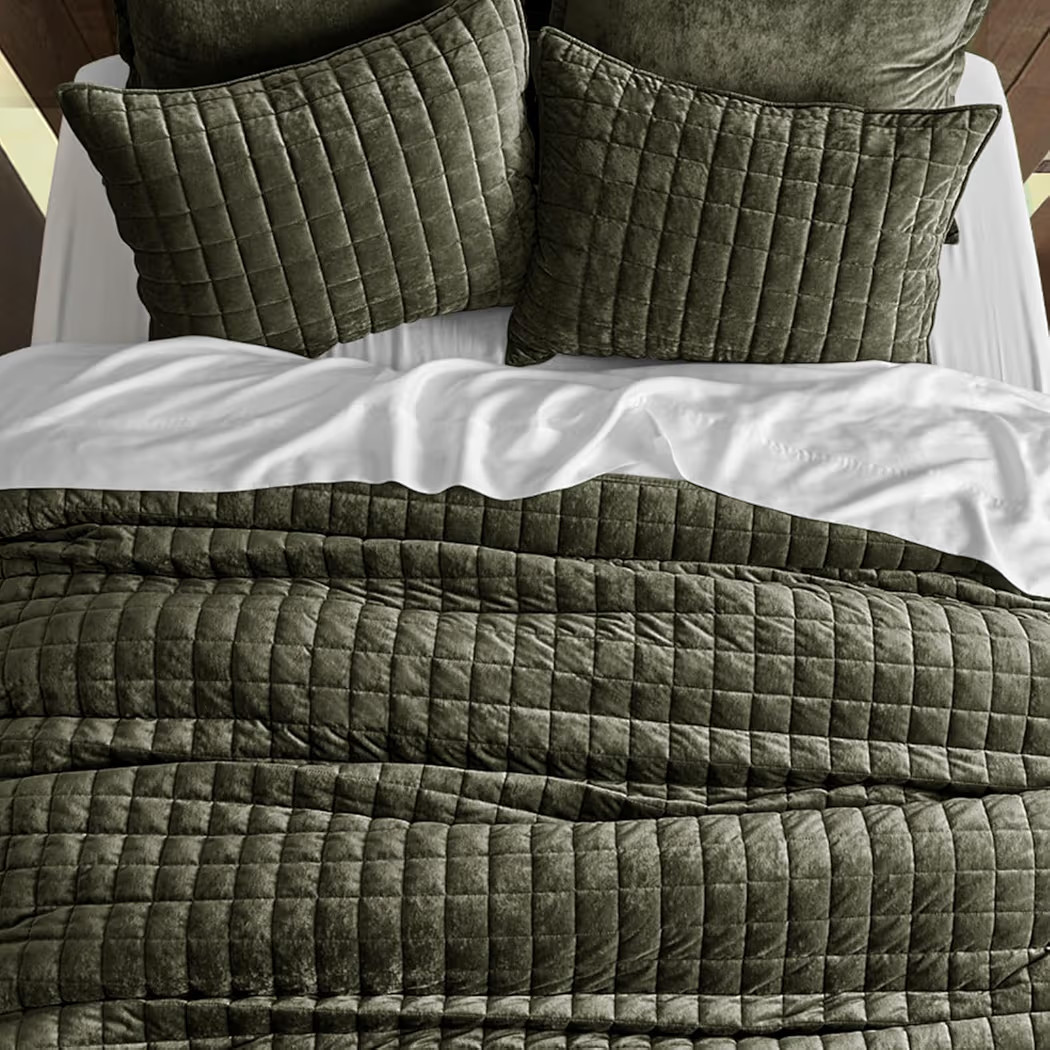 RECYCO Luxury Velvet Quilt Set Full Queen Size, Lightweight Velvet Comforter Set, Oversized Bedspread Coverlet Quilted Bedding Set, with 2 Matching Pillow Shams, for All Season, Olive Green | Amazon (US)