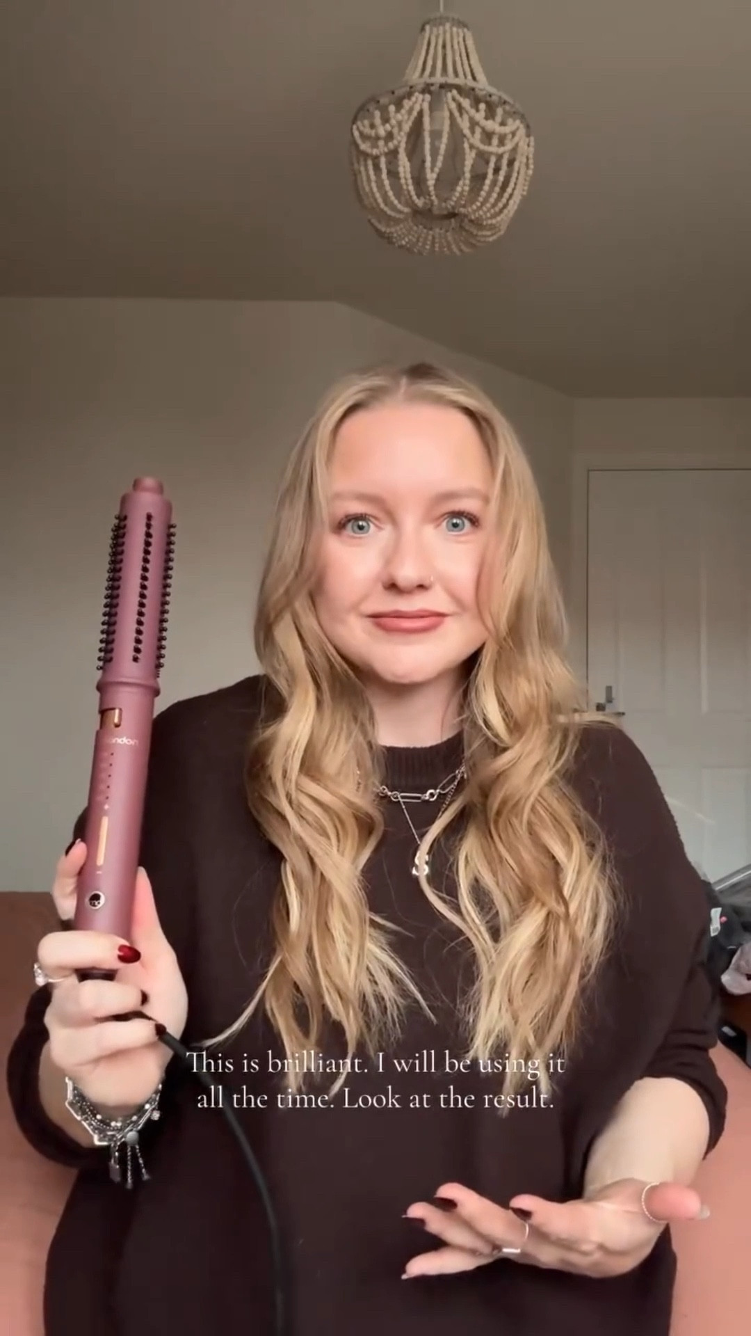 New favourite hair tool unlocked thanks to @mdlondon ♥️

So easy to use and you can feel the quality as soon as you take it out the box. These curls lasted 3 days too! 

*kindly gifted

#mdlondon #hairtool #hairtools #haircurler #domyhair