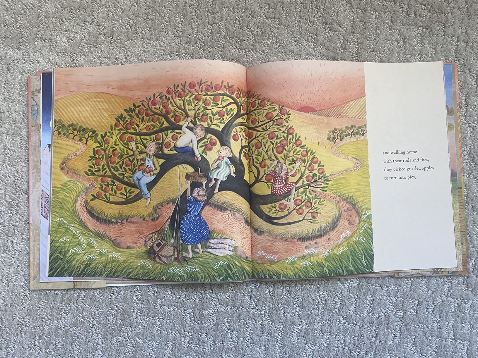 Farmhouse     Hardcover – Picture Book, September 13, 2022 | Amazon (US)