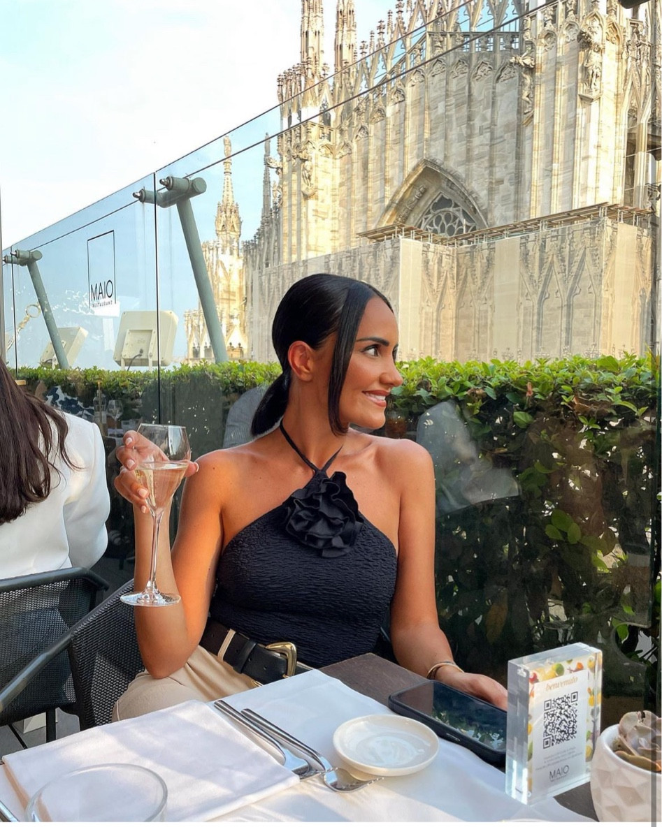 Final night in Milan enjoying this stunning view of the Duomo 🖤 