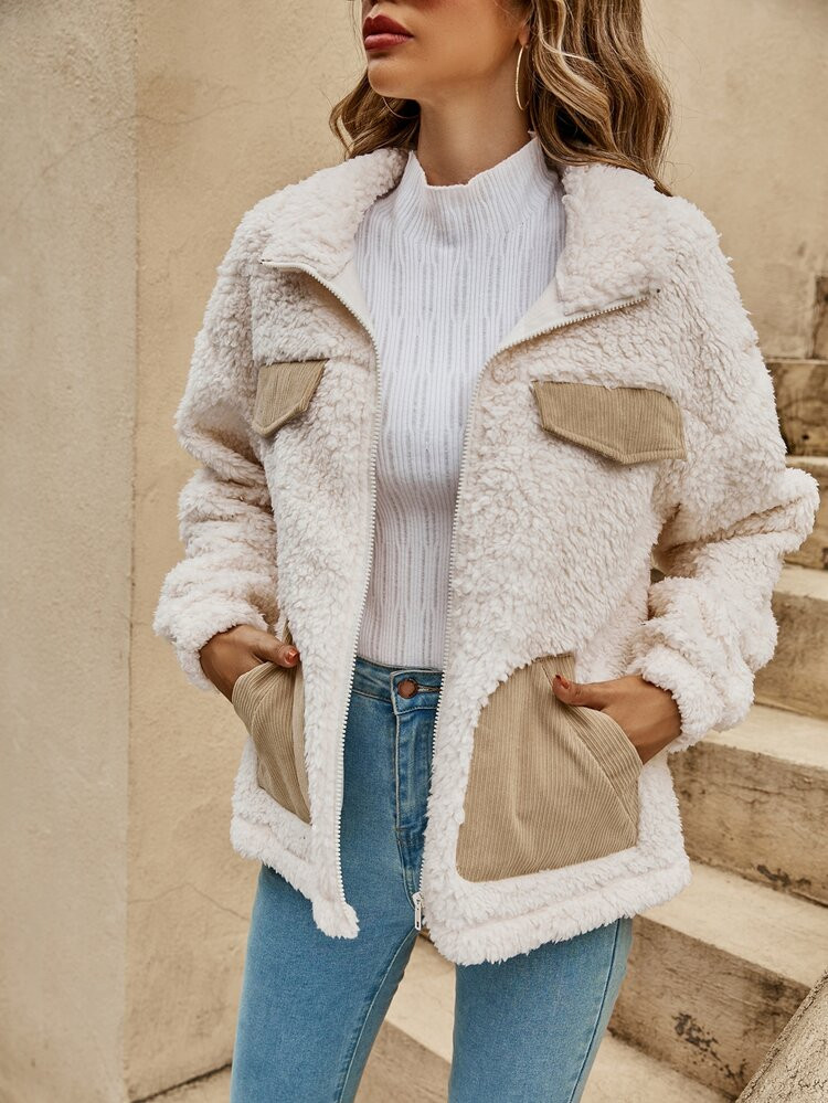 Teddy Jacke mit Kontrast Einsatz, Klappe Detail, Reißverschluss | SHEIN