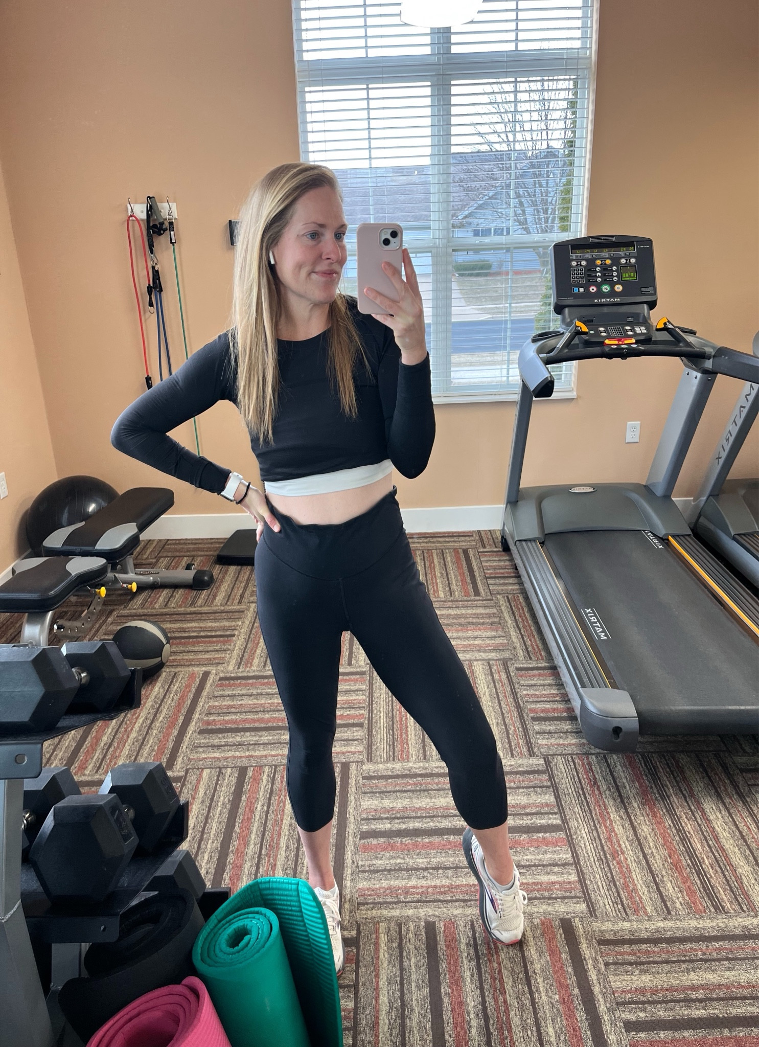 Workout outfit! 
Swiftly cropped in 8
Energy longline bra in 8
Base pace leggings in 8

#LTKHoliday #LTKActive #LTKCyberWeek