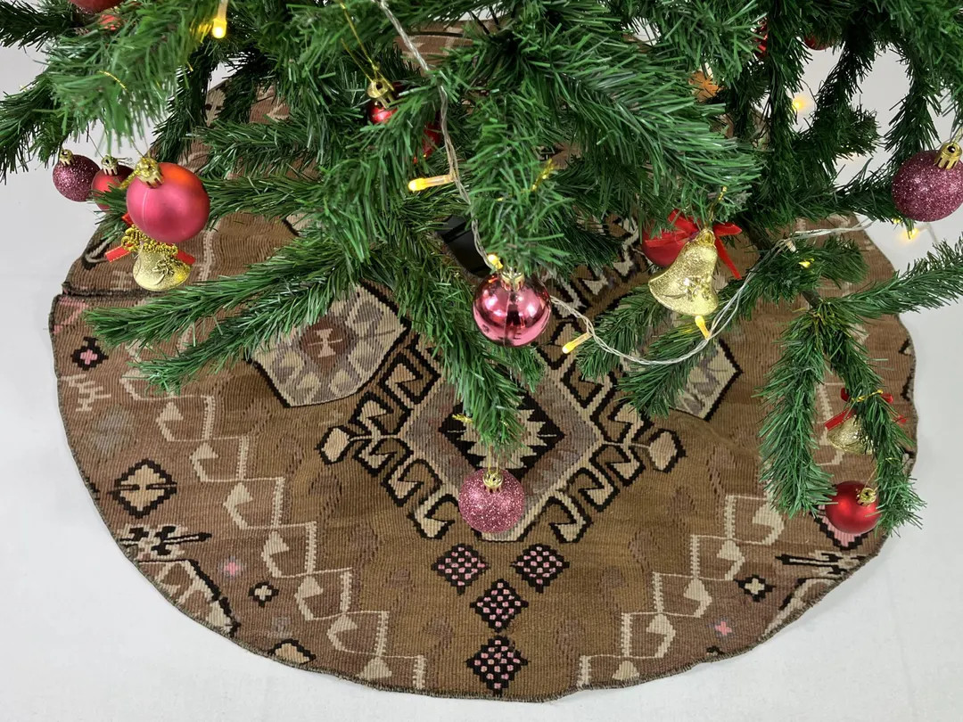39 Kilim Christmas Tree Skirt, Handmade Rug Tree Skirt, Boho Christmas Tree Skirt, Pine Tree Skir... | Etsy (US)
