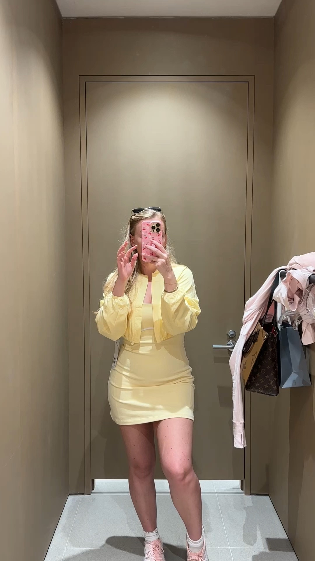 Yellow favorites 

#LTKFitness #LTKStyleTip #LTKActive