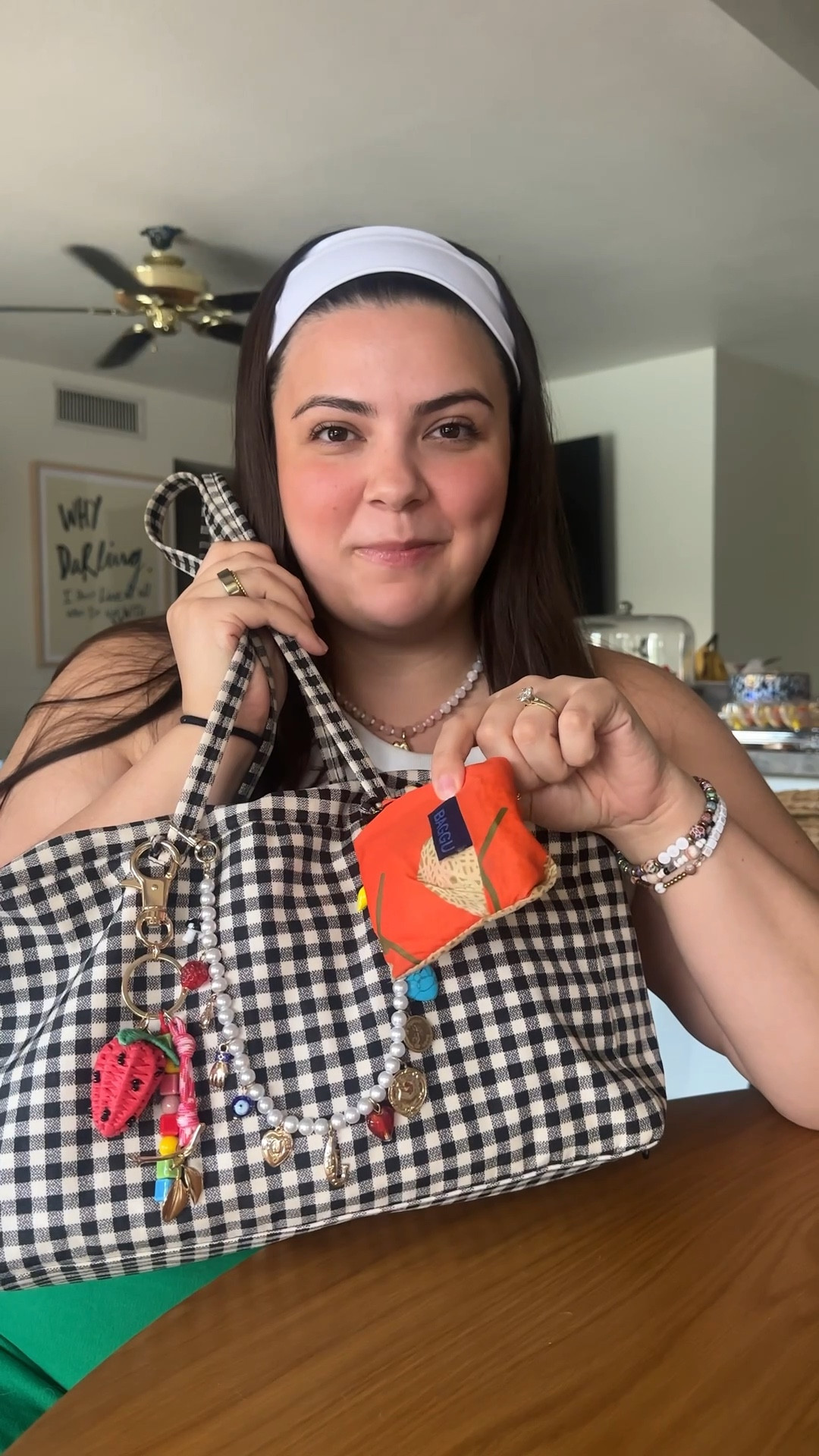 How I keep all my reusable @BAGGU bag’s organized 🤌🤌 it also helps me not forget them before I go grocery shopping hehe #whatsinmybag #baggu #reusable 

#LTKFallSale #LTKTravel #LTKItBag