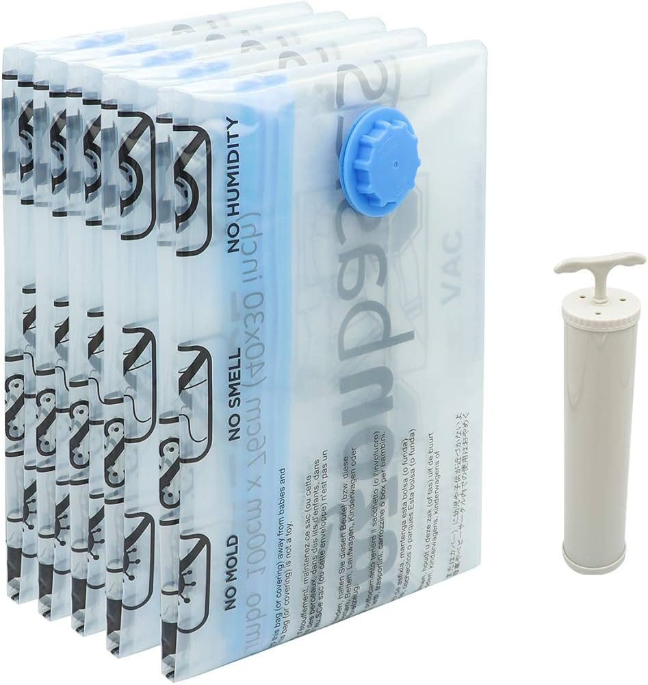 Amazon Basics Vacuum Compression Storage Bags with Airtight Valve and Hand Pump - Medium, 5-Pack | Amazon (UK)