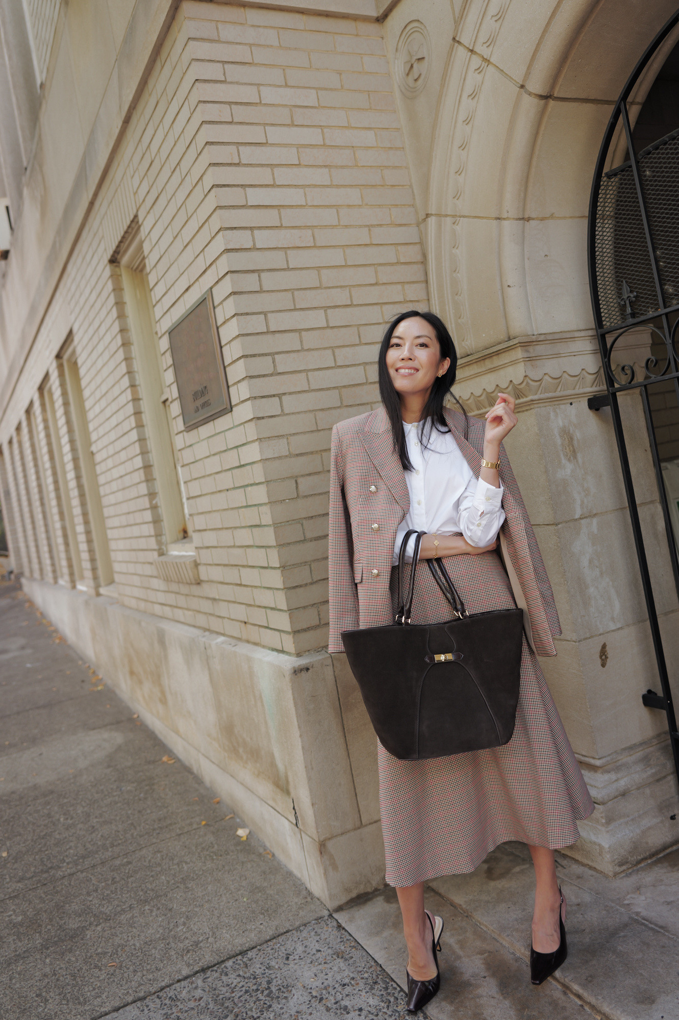 Buttoning shirts all the way up: it’s fresh and feels interesting after many years leaving the top buttons undone.

#OOTD
#salealert
#classicstyle
#modernworkwear
#AnnTaylor

#LTKootd #LTKgrwm #LTKSeasonal