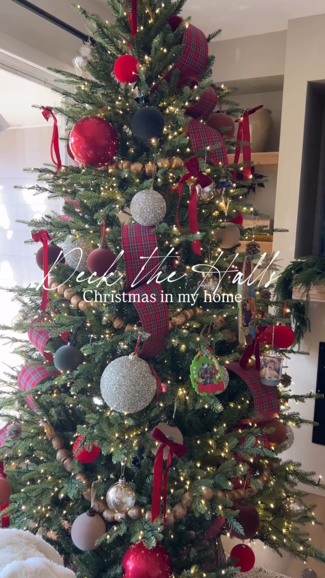 Christmas in my home 

#LTKHome #LTKHoliday #LTKSeasonal