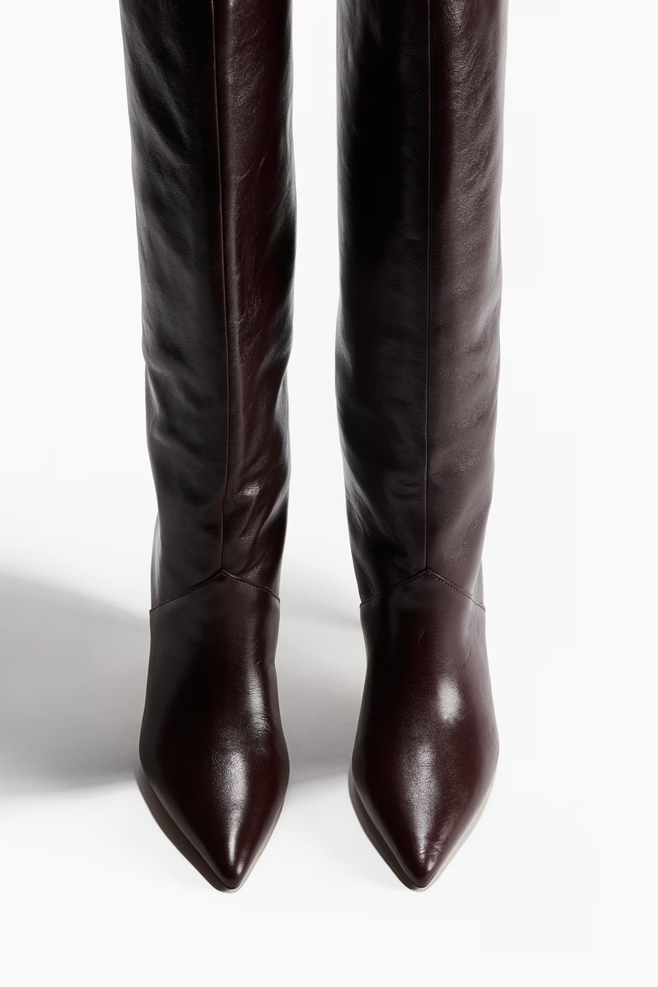 Pointed knee-high leather boots | H&M (UK, MY, IN, SG, PH, TW, HK)