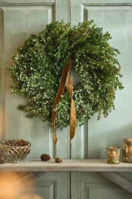 Fresh Boxwood Wreath | Terrain