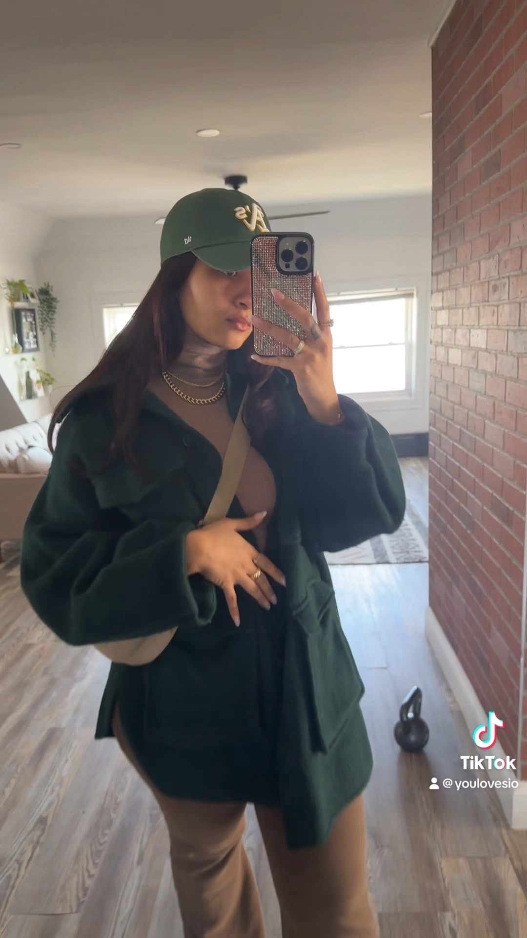 Sunday cozy wear ! 🧸 some of these are sold out  but I linked the same in diff colors . 

#LTKSpringSale #LTKSeasonal #LTKVideo