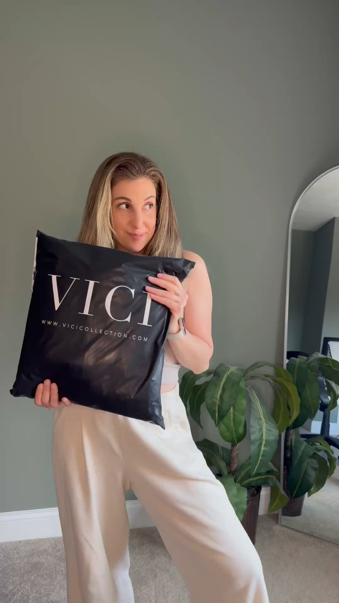 Obsessed with this 2-piece set from VICI! Officially calling it my signature style for spring and summer. Just so cute, flattering, and free. 

#LTKSeasonal #LTKSpringSale #LTKStyleTip