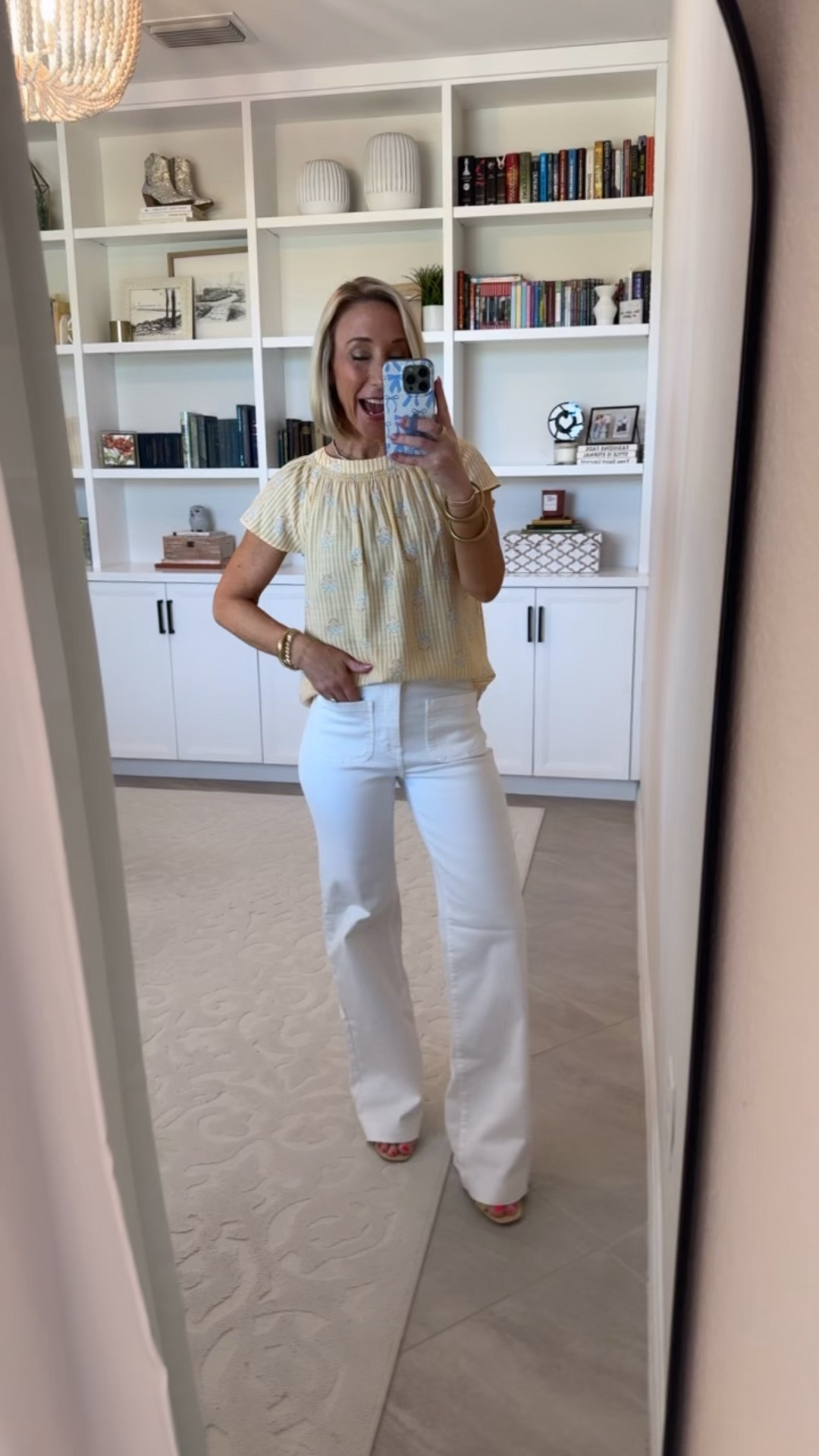 Kohl’s - spring unboxing haul 1. High Rise Wide Leg Denim Trousers (Stone White) - size 2, Average. 3+ colors. 2. Shirred Neck Shell Top - size XS. 5 colors. 

 

 

#LTKOver40 #LTKSeasonal #LTKSaleAlert