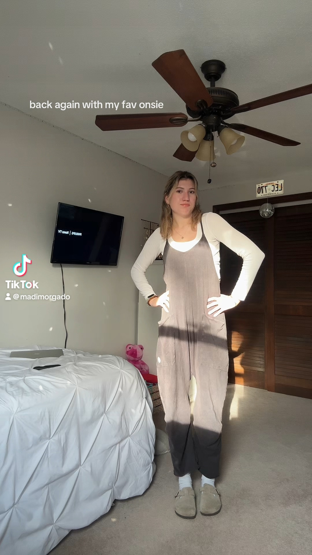 size small onsie size xs top

#LTKCyberWeek #LTKGiftGuide #LTKHoliday