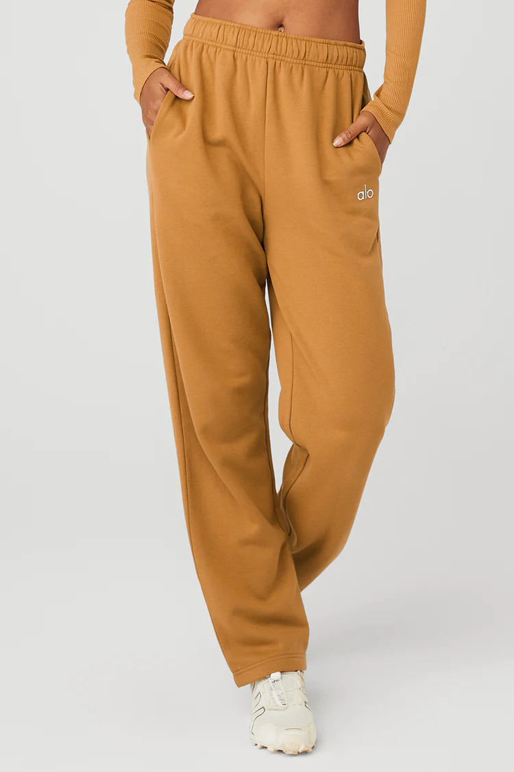 Accolade Straight Leg Sweatpant | Alo Yoga (US)