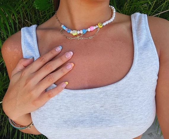 Trendy Colorful Necklaces, Half Pearl Half Gold Chain Necklace, Trendy Beaded Necklaces | Etsy (US)