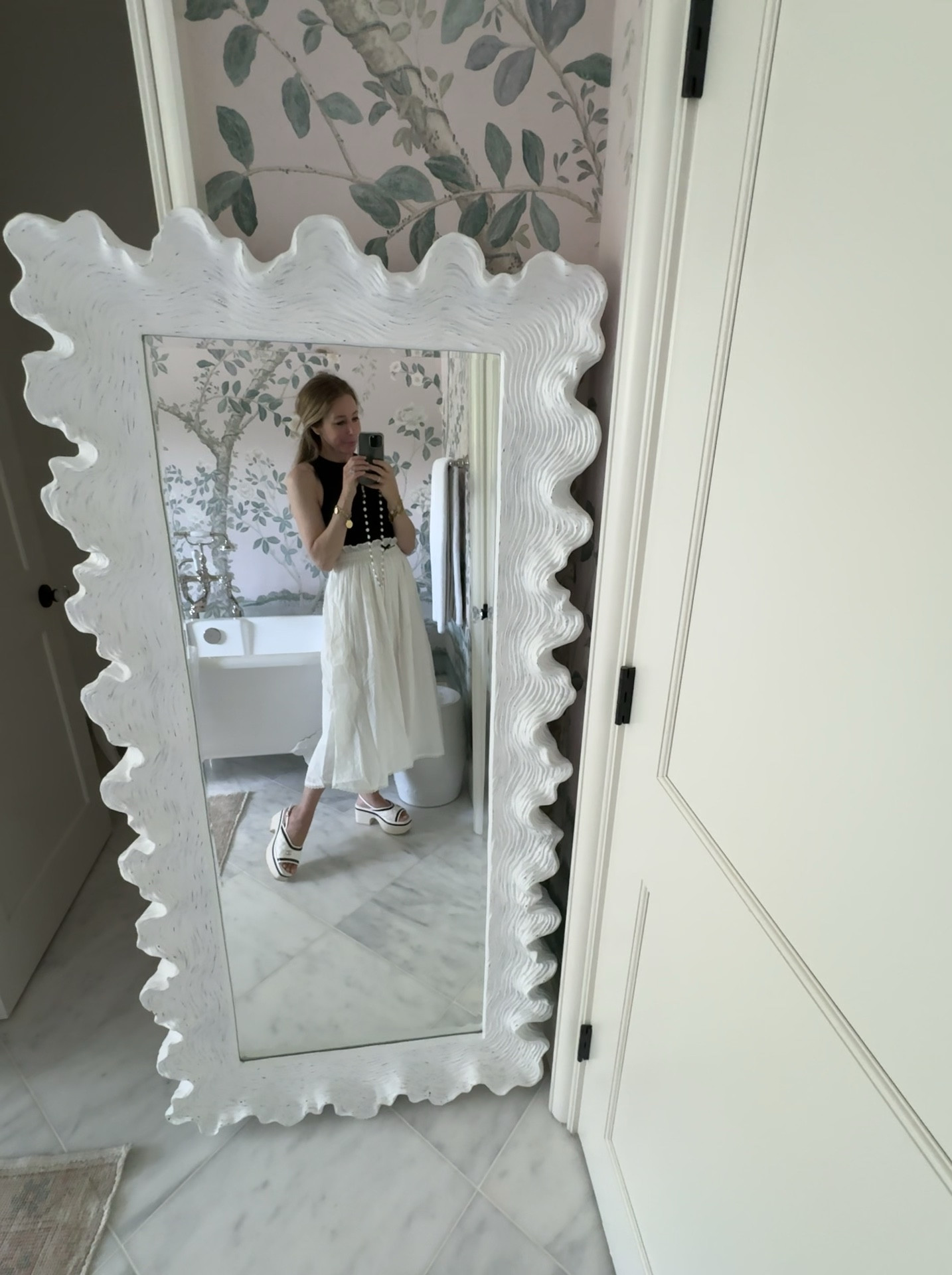 Outfit from today! Love that I can mix and match this Free People set with different tops and bottoms. Wearing the skirt here with a Sold Out NYC tank. 