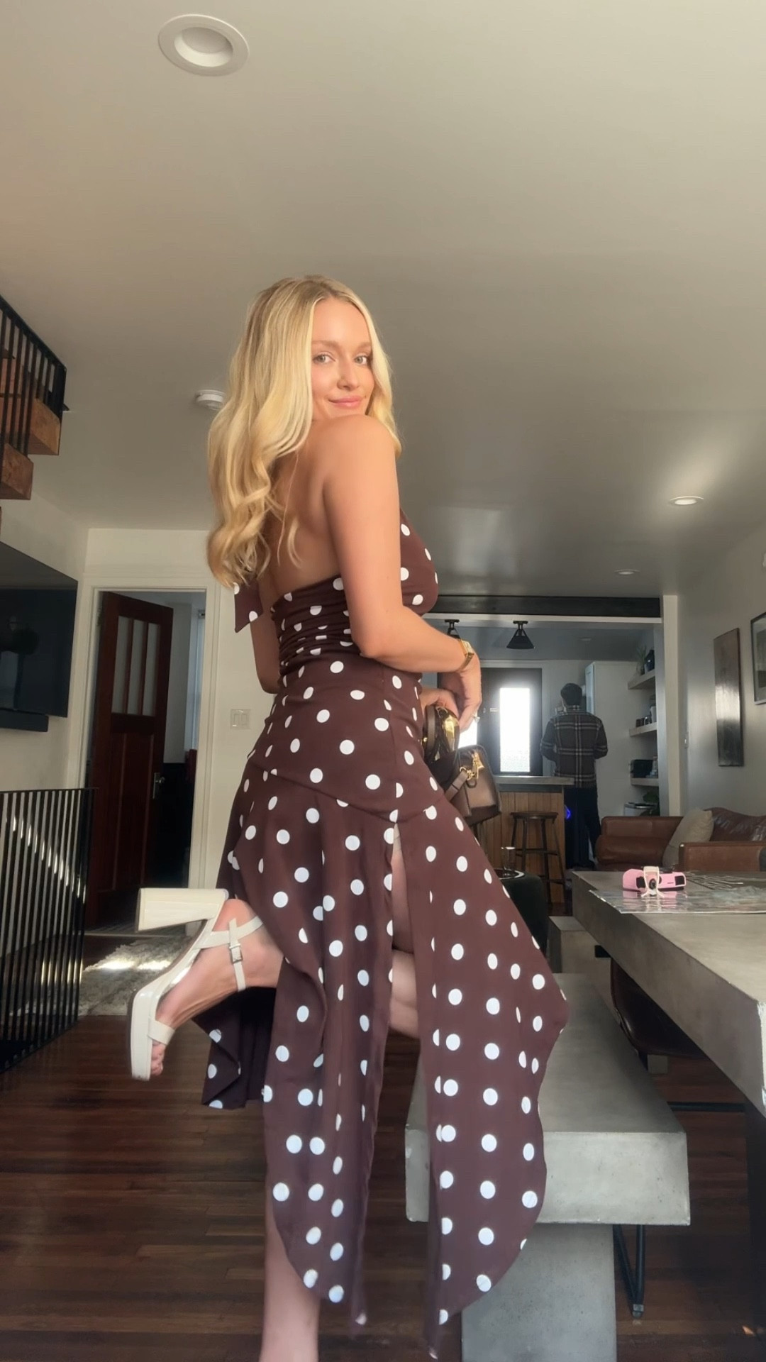 a moment for the dress & purse 🤎

#LTKStyleTip #LTKWedding #LTKFindsUnder100