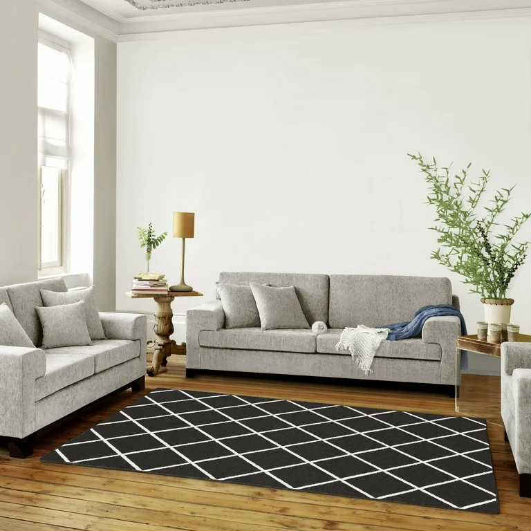 Mainstays Diamond Indoor Area Rug, Black, 5' x 7' for Living Room | Walmart (US)